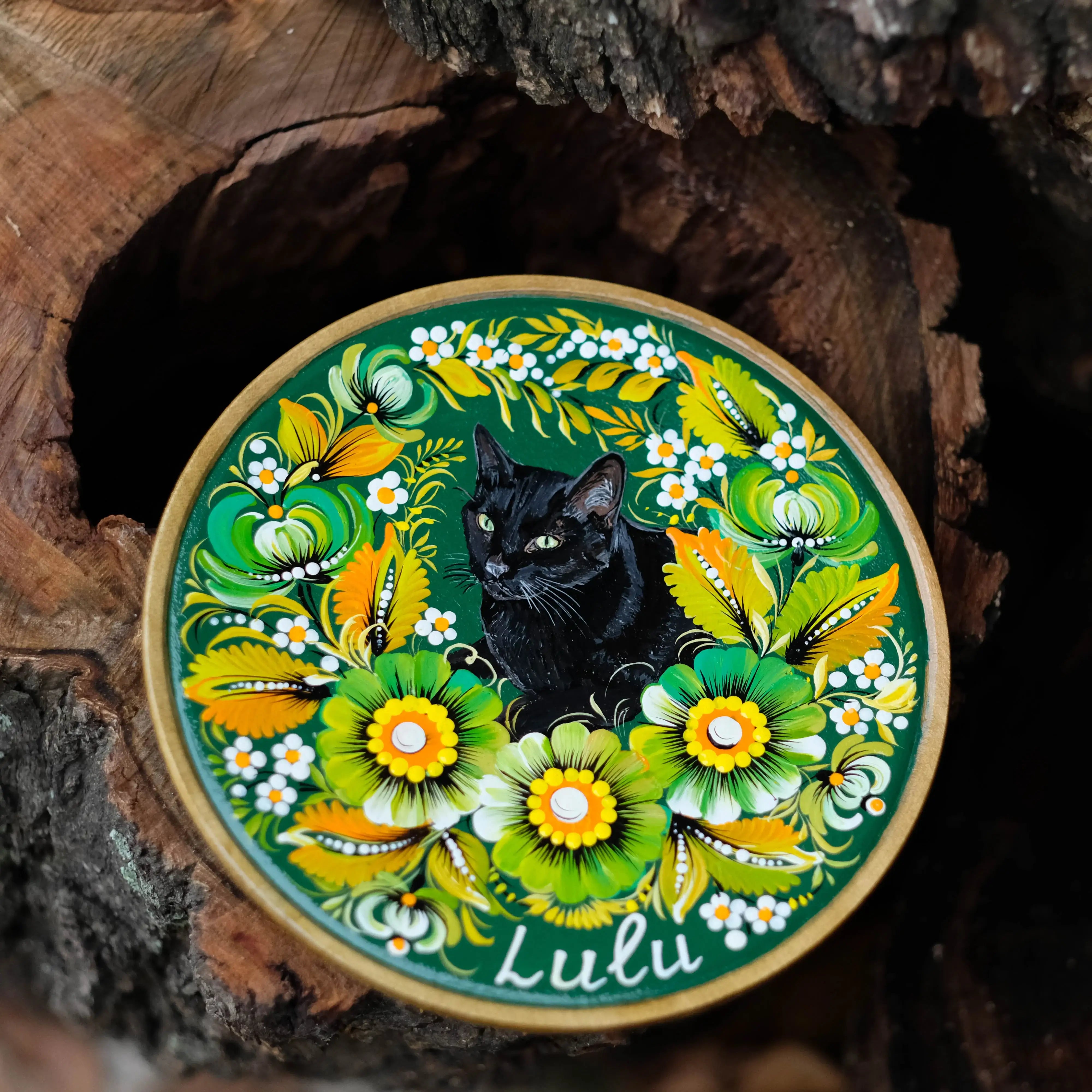 Painted Custom Pet Portrait on Wooden Plate