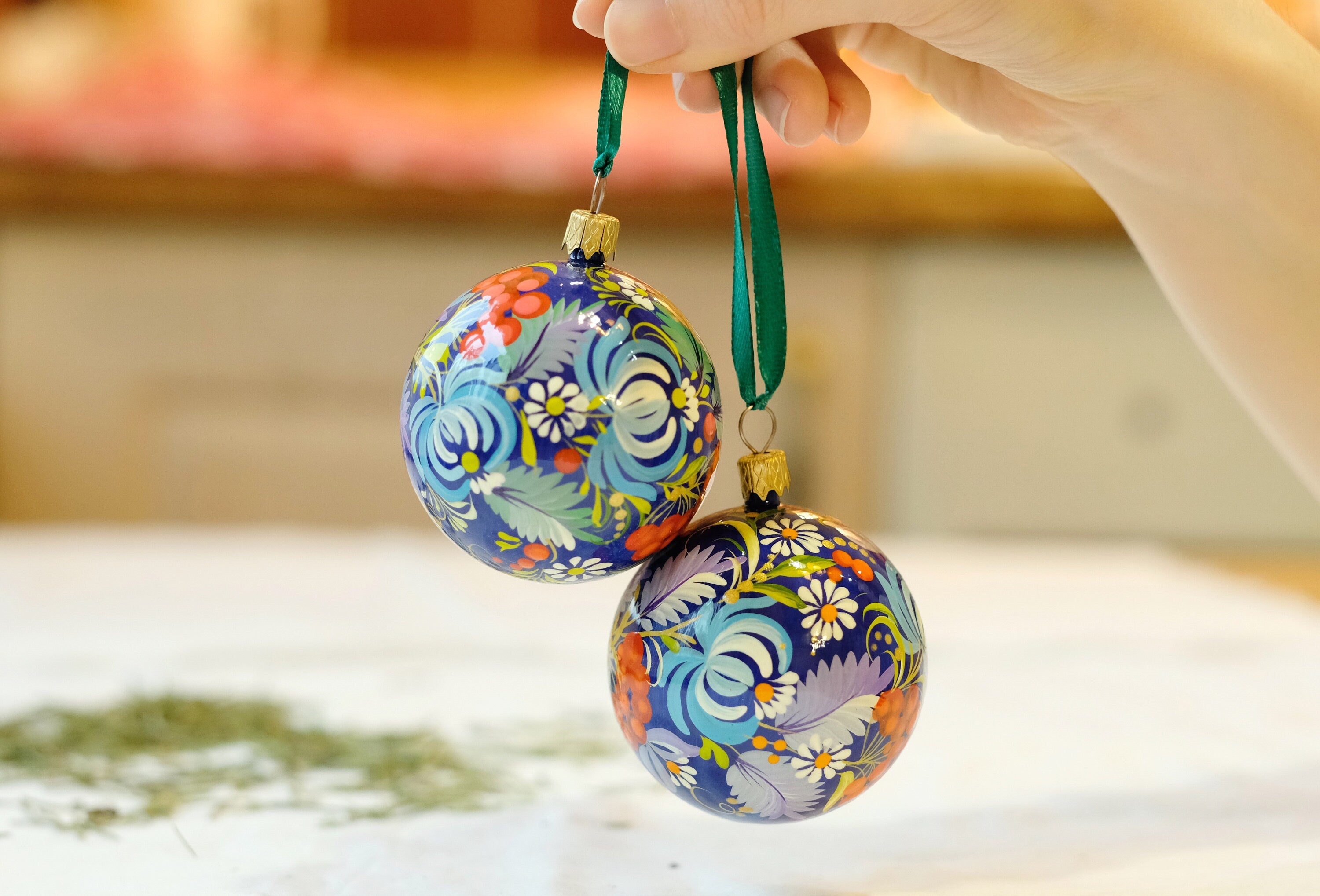 Set of 2 Painted Blue Flower Ukrainian Christmas Ball Ornaments 2.4 in, Gift-wrapped