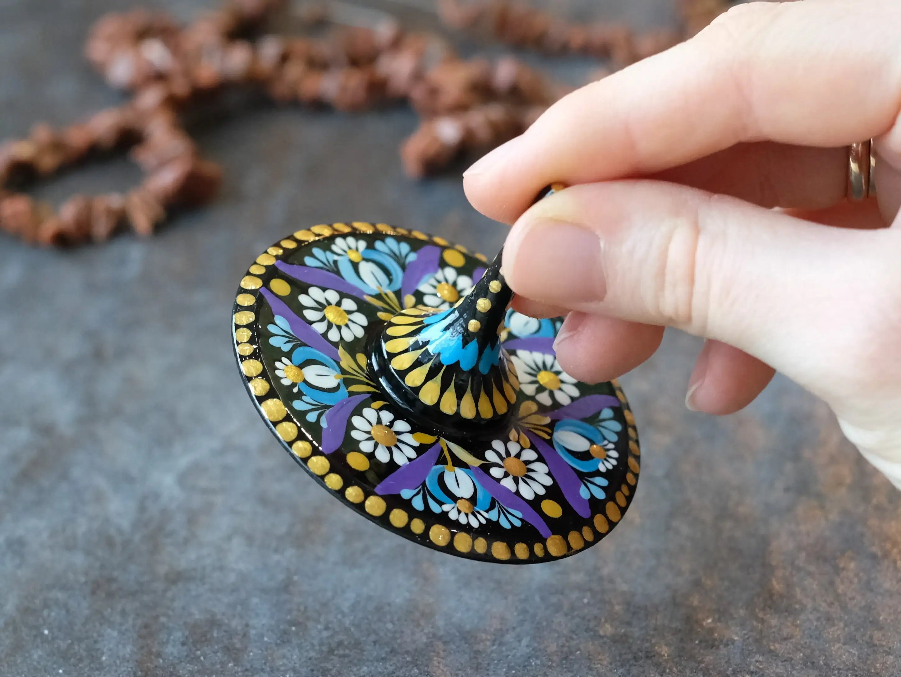 Wooden spinning top, Unique fidget spinner, Hand spinner fidget toy, Party bag favor, Cute Wedding favor, Purple flower spinning top