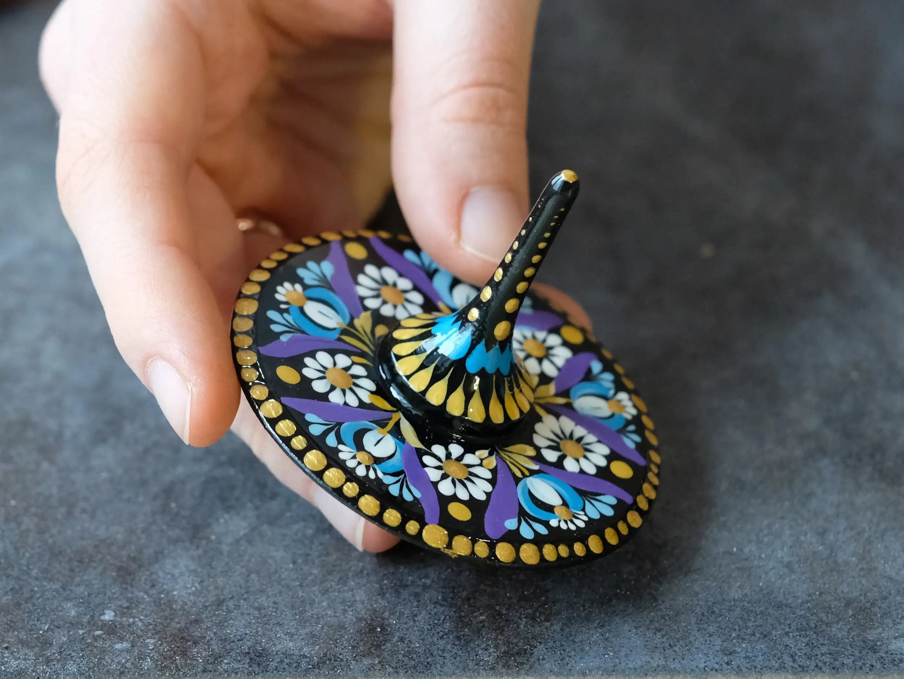 Wooden spinning top, Unique fidget spinner, Hand spinner fidget toy, Party bag favor, Cute Wedding favor, Purple flower spinning top