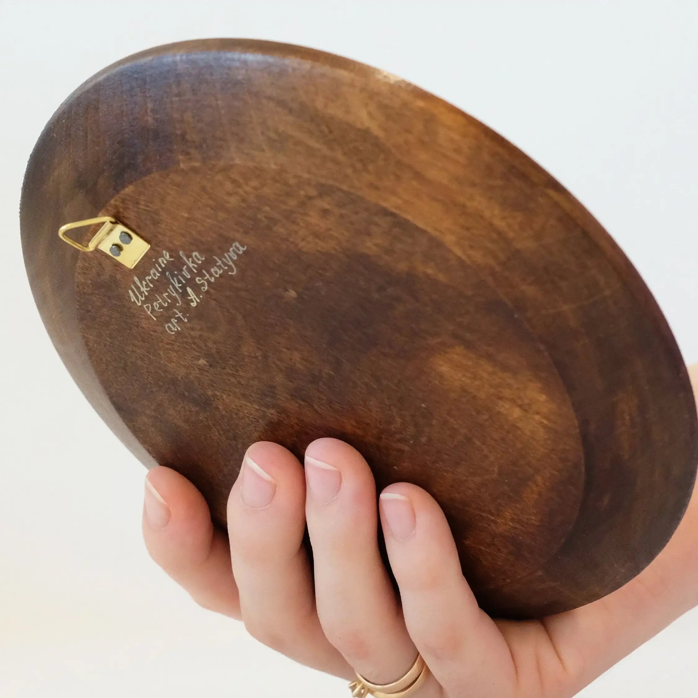 Custom Pet Portrait Painting on Wooden Plate - Personalized Pet Loss Memorial Gift, Cat Portrait Decorated with Petrykivka Art