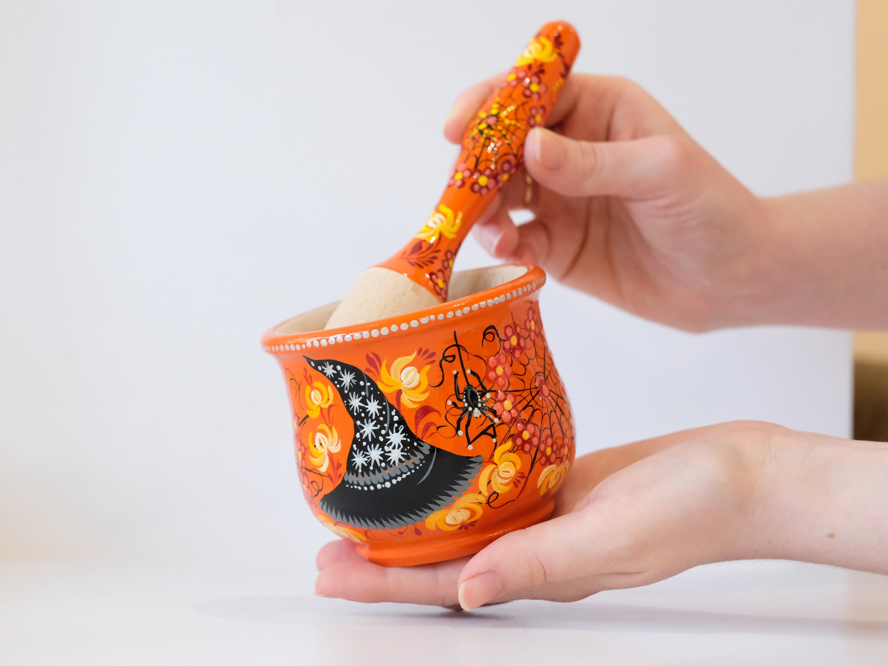 Wooden Mortar and Pestle Set Orange - Painted Halloween Crush Bowl with Witch Hat and Flying Bat