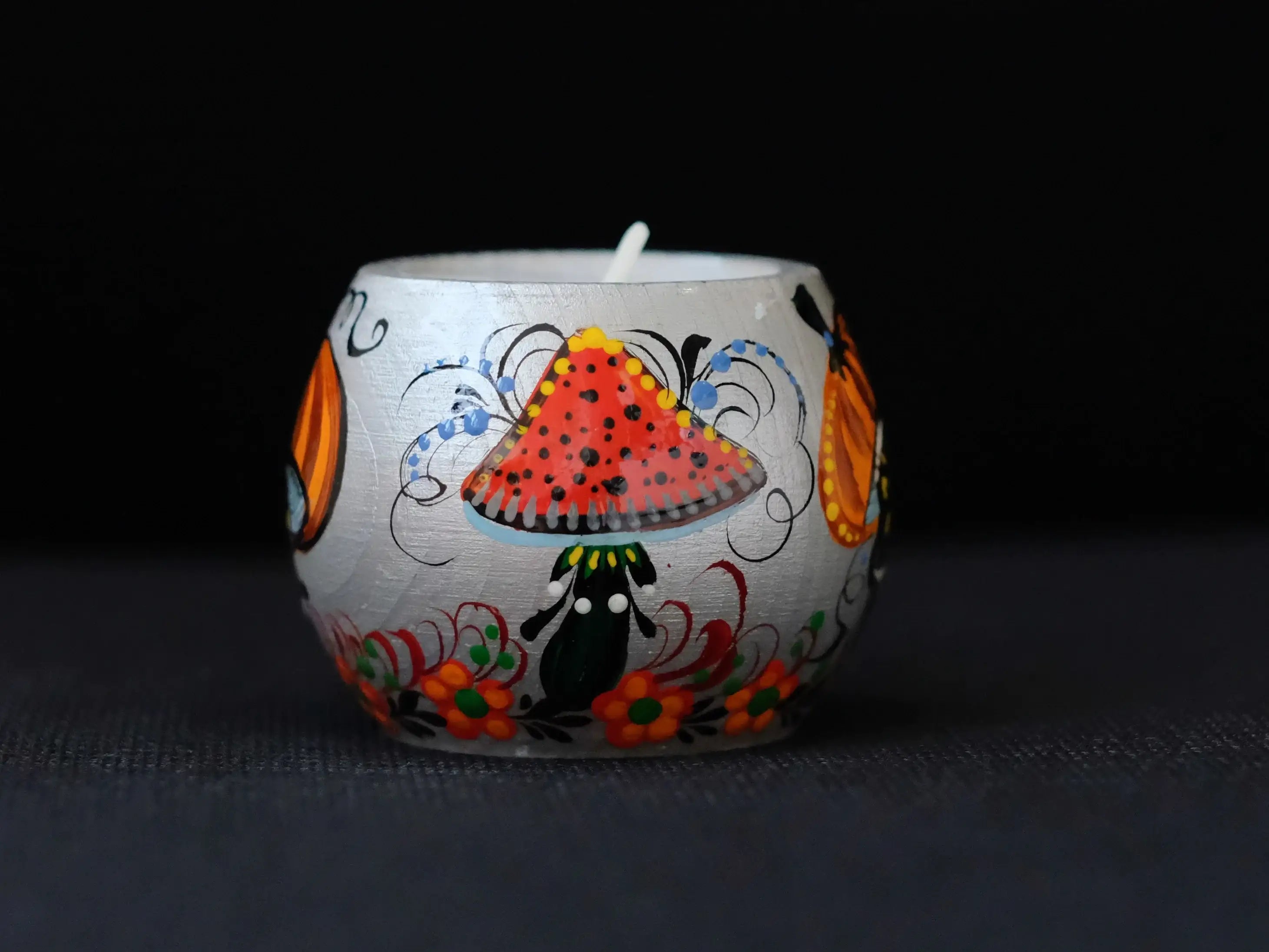 Painted Wooden Mushroom Candle Holder - Spooky Mushroom Face Halloween Tea Light Candle Holder