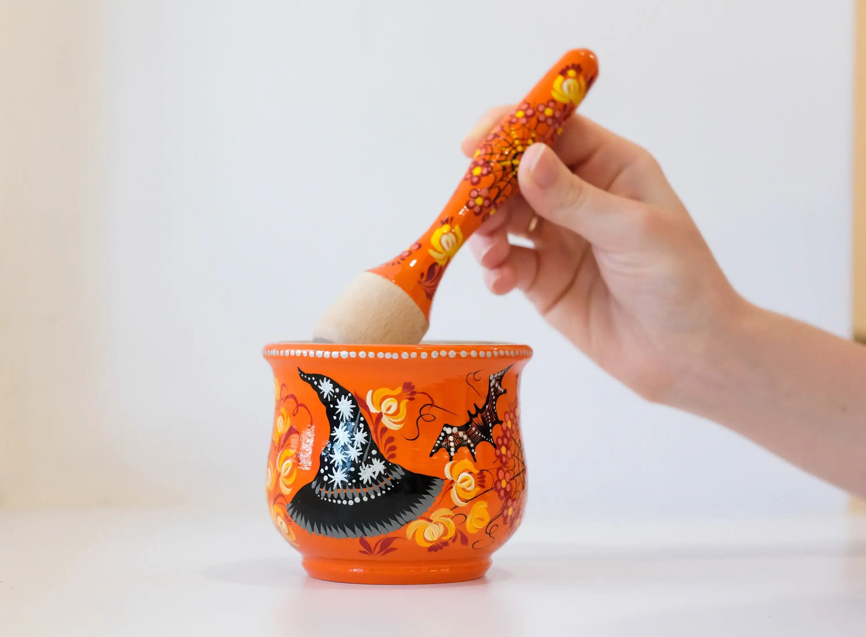 Wooden Mortar and Pestle Set Orange - Painted Halloween Crush Bowl with Witch Hat and Flying Bat