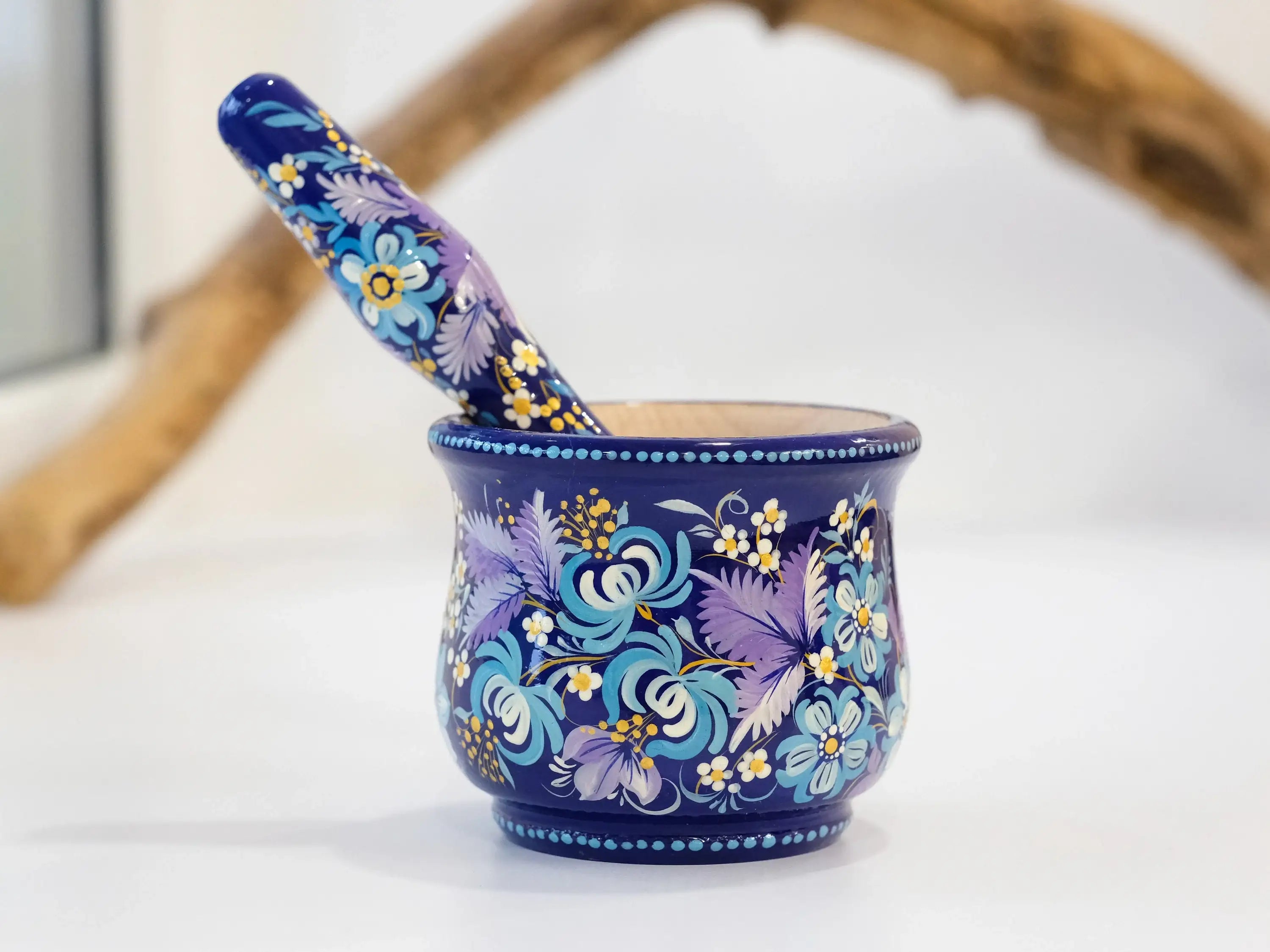 Wooden Painted Deer Mortar and Pestle Set - Artisanal Christmas Deer Blue Flower Gringing Bowl, Petrykivka Art