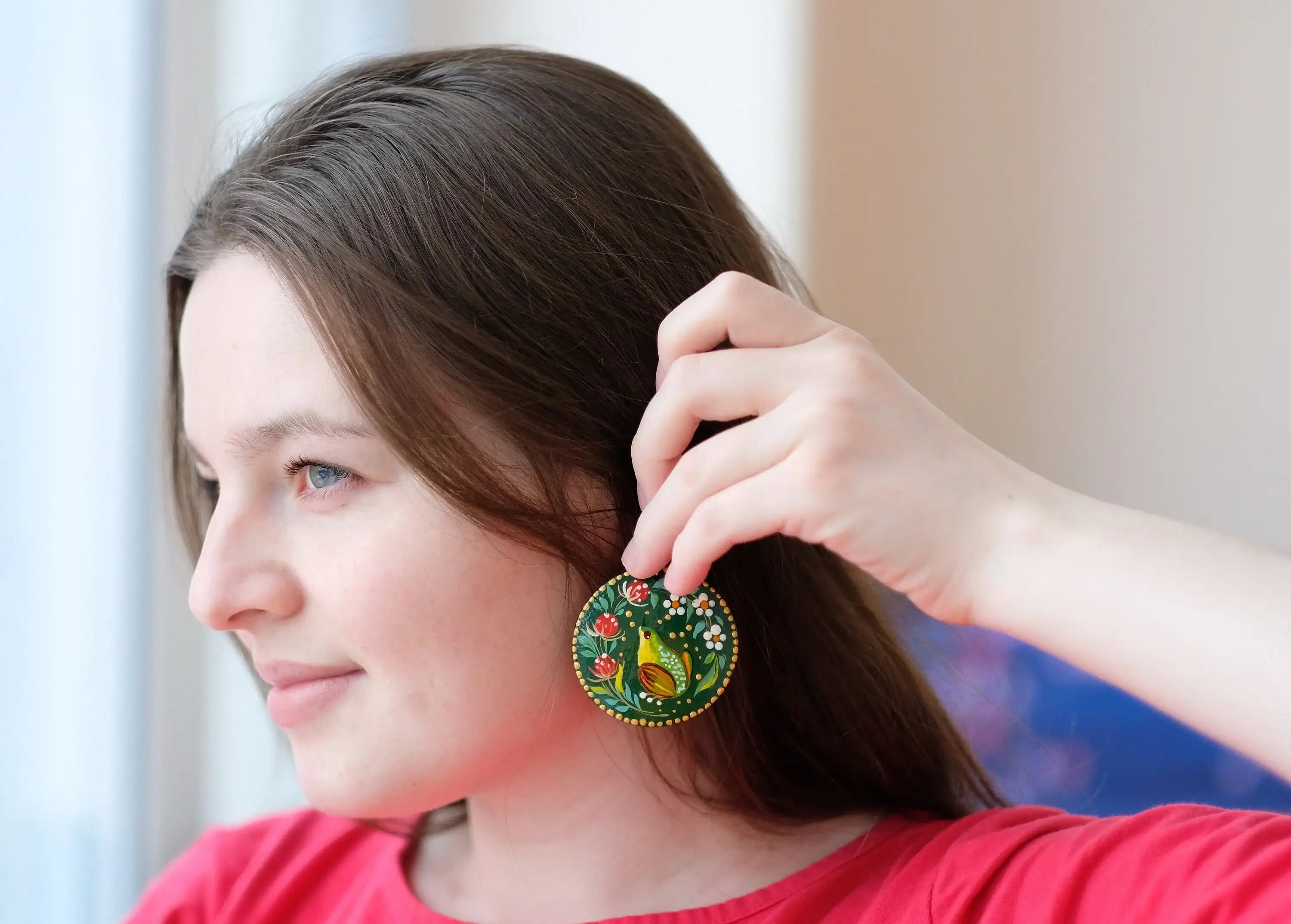 Hypoallergenic Painted Wooden Frog Earrings - Artisanal Dangle Drop Large Circle Statement, Emerald Green