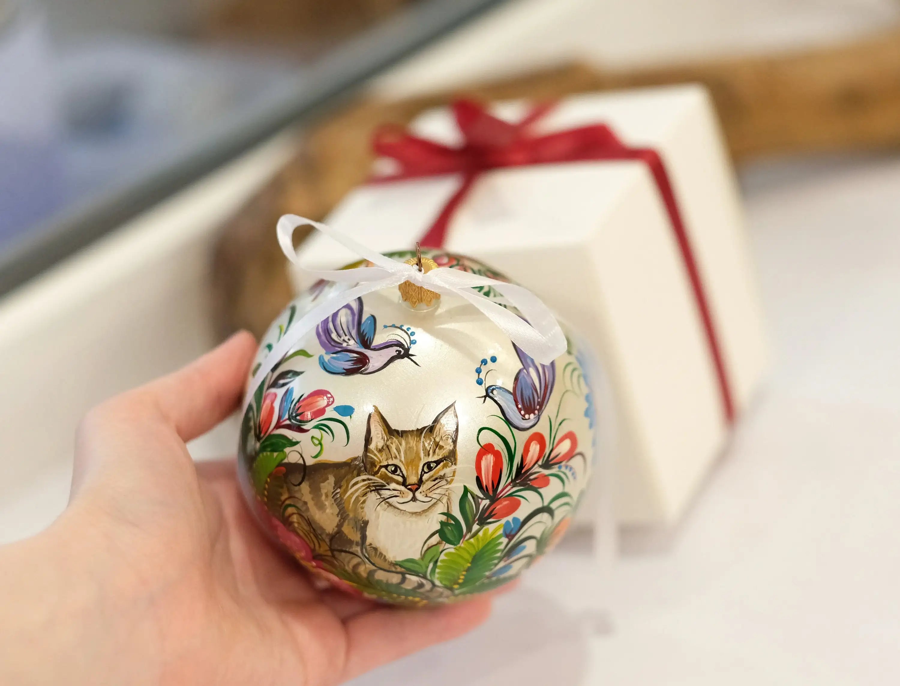 Custom Pet Portrait Painting on Wooden Plate - Personalized Pet Loss Memorial Gift, Animal Cat Portrait Decorated with Petrykivka Art