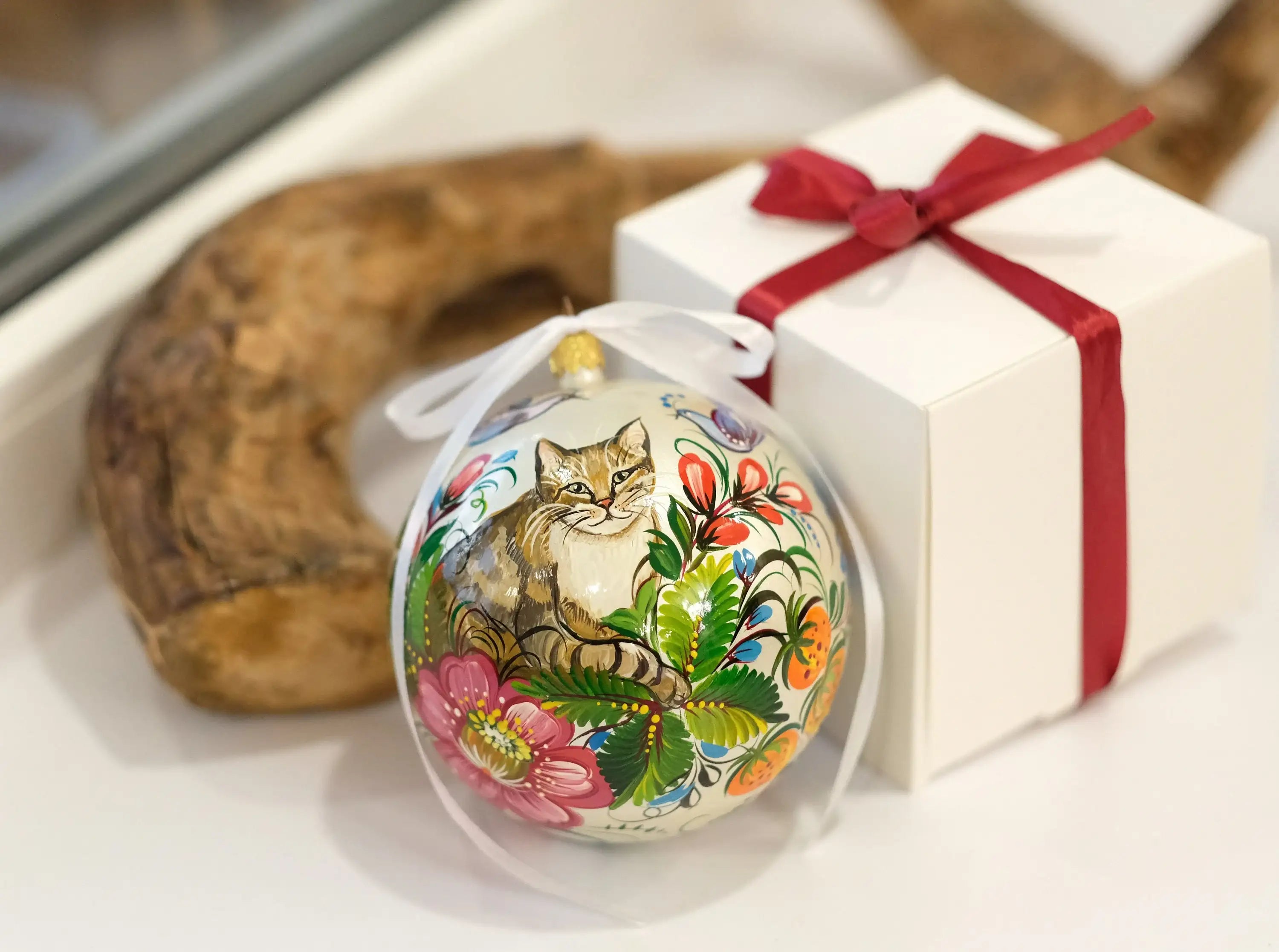 Custom Pet Portrait Painting on Wooden Plate - Personalized Pet Loss Memorial Gift, Animal Cat Portrait Decorated with Petrykivka Art