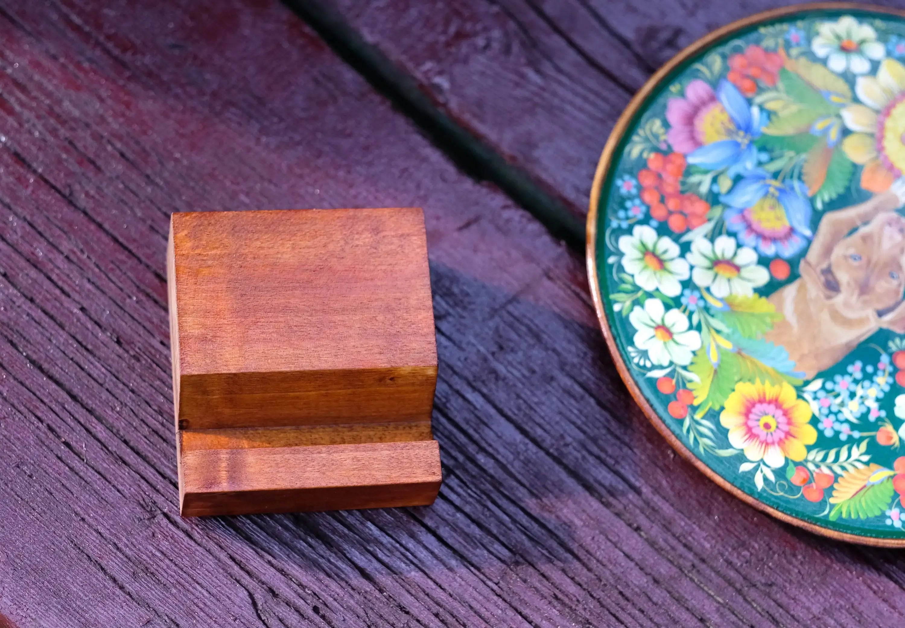 Custom Pet Portrait Painting on Wooden Plate - Personalized Pet Loss Memorial Gift, Dog Portrait Decorated with Petrykivka Art