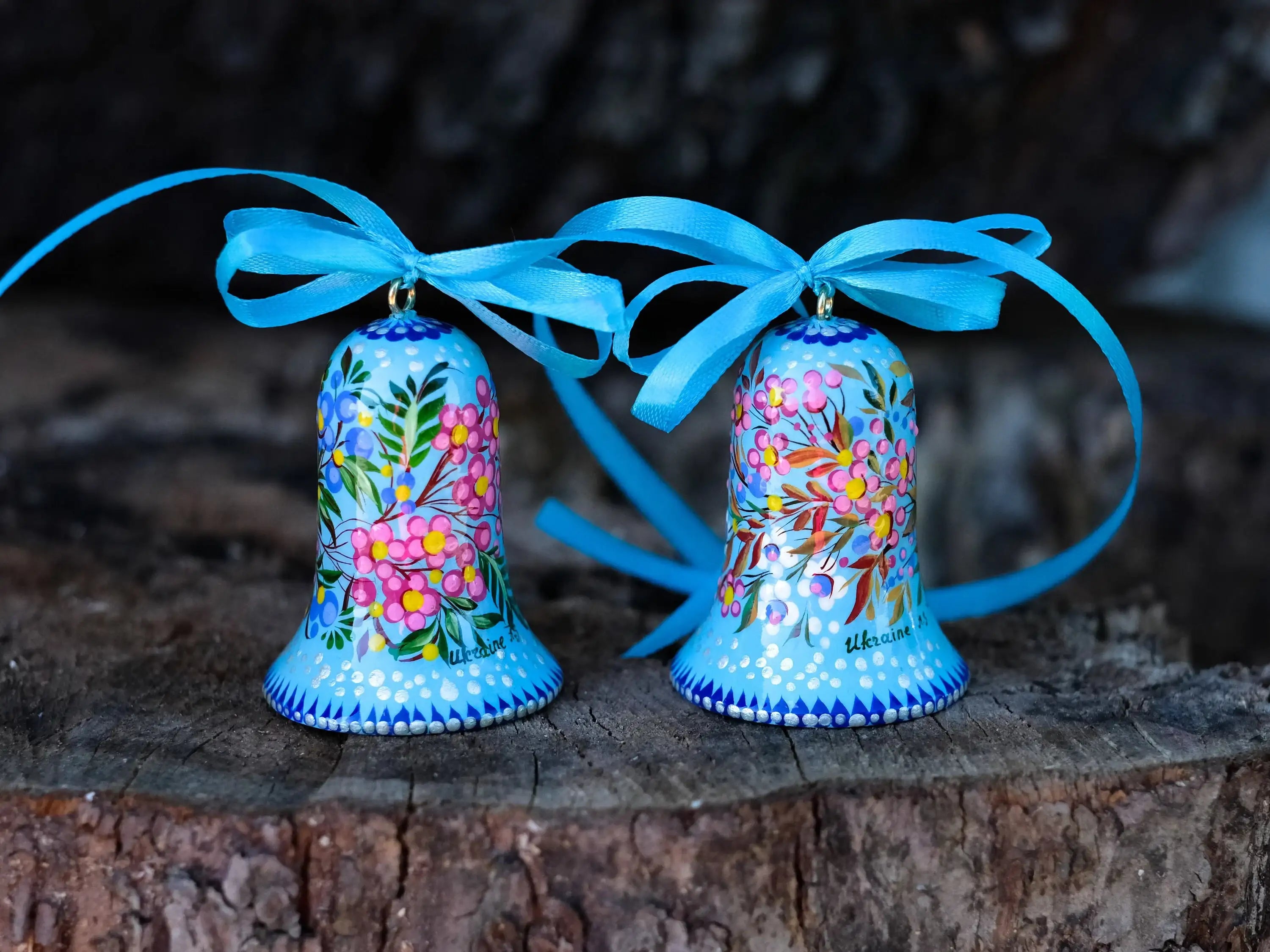 Hummingbird Wooden Bell ornaments Hand-painted