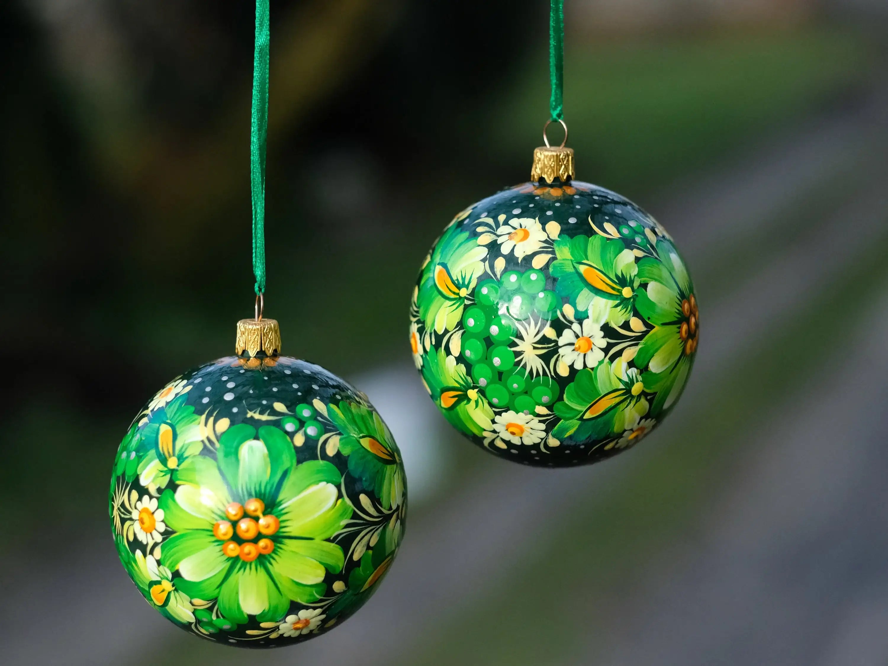 Set of 4 Painted Green Flower Ukrainian Christmas Ball Ornaments 2.4 in, Gift-wrapped
