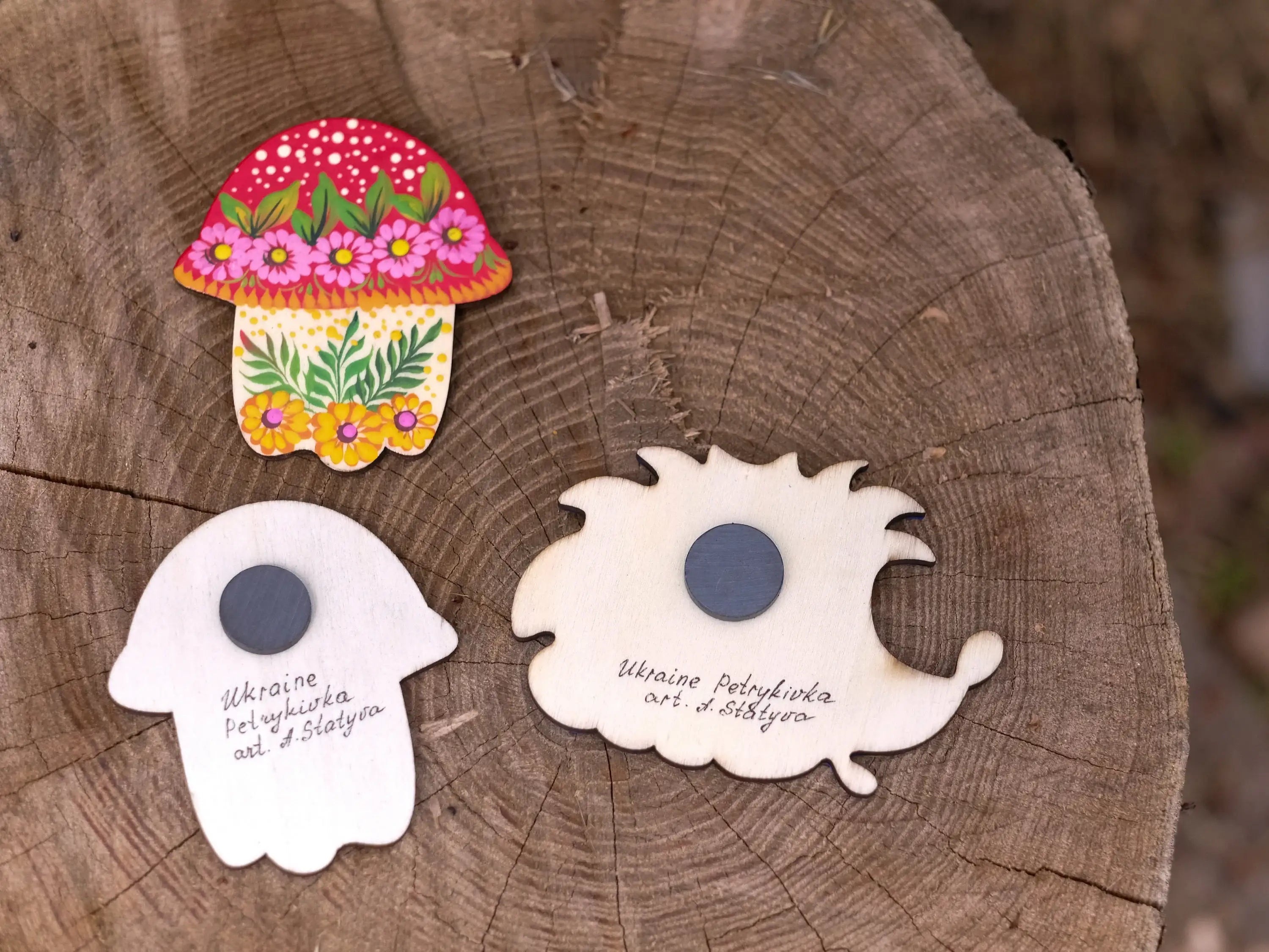 Painted Wooden Mushroom & Hedgehog Fridge Magnets - Petrykivka Art Decoratie Kitchen Magnets