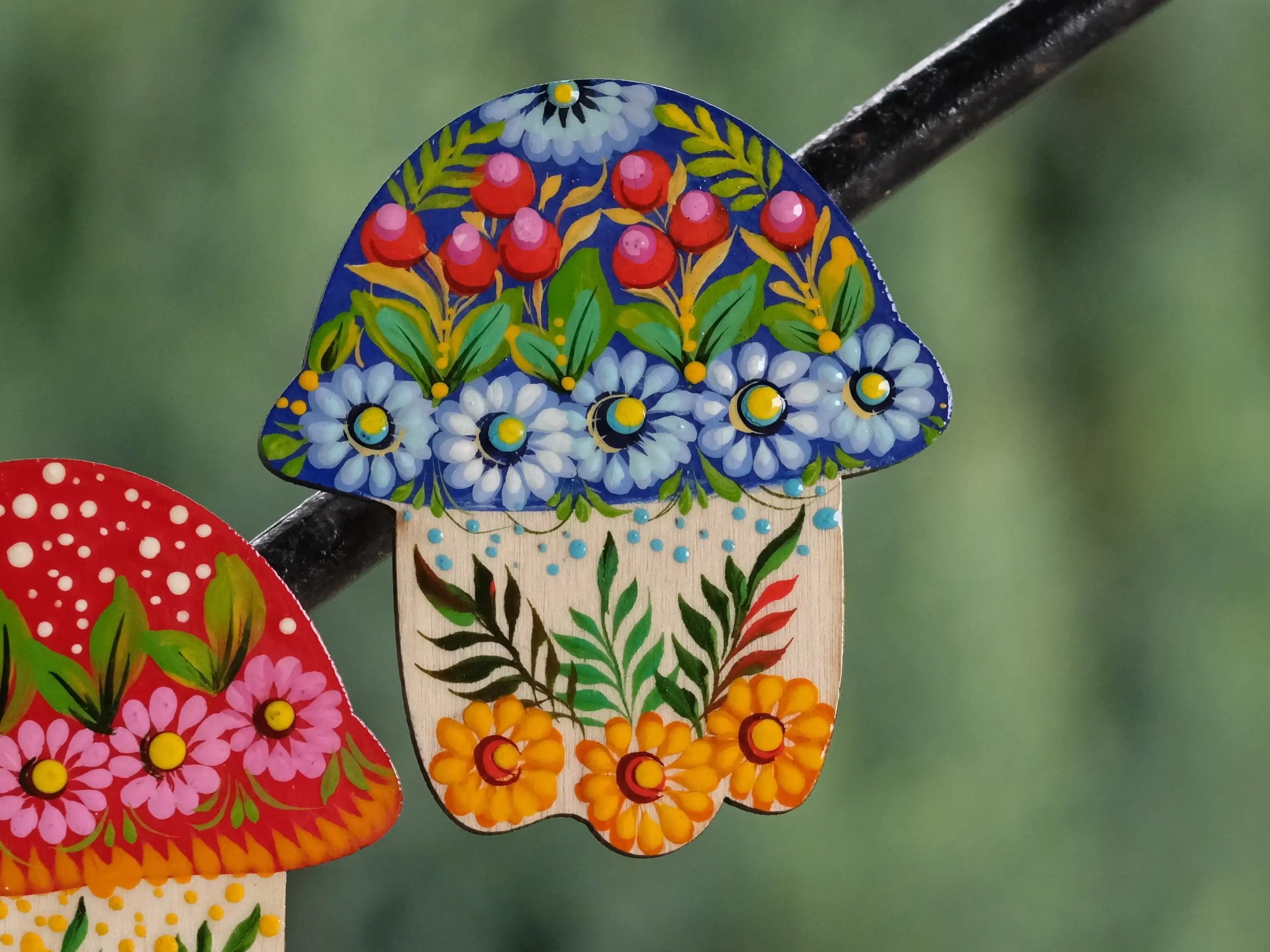 Painted Wooden Mushroom & Hedgehog Fridge Magnets - Petrykivka Art Decoratie Kitchen Magnets