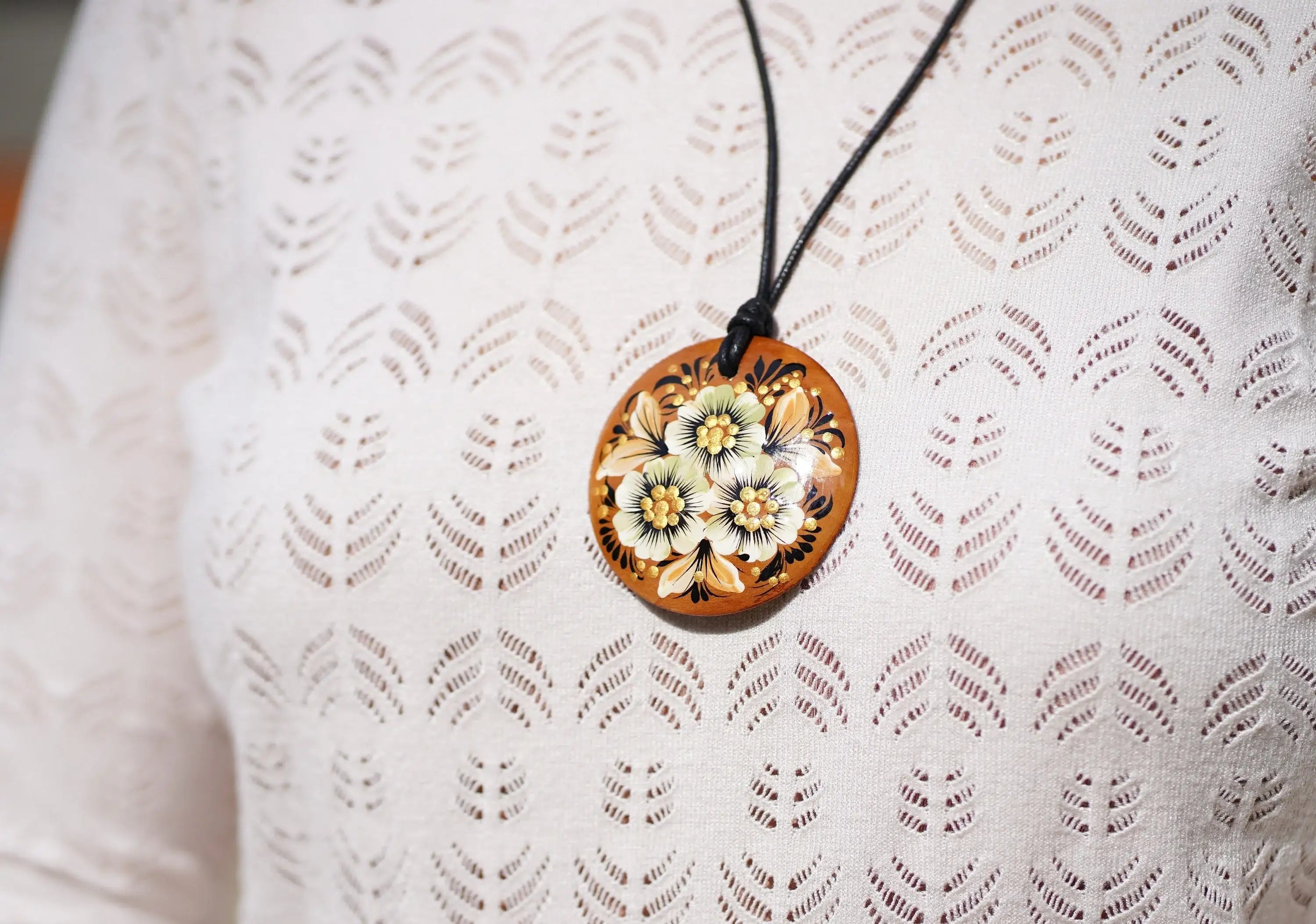 Lightweight Hand-painted Wooden Pendant Necklace - Beige flower Artisanal Large Circle Statement Necklace