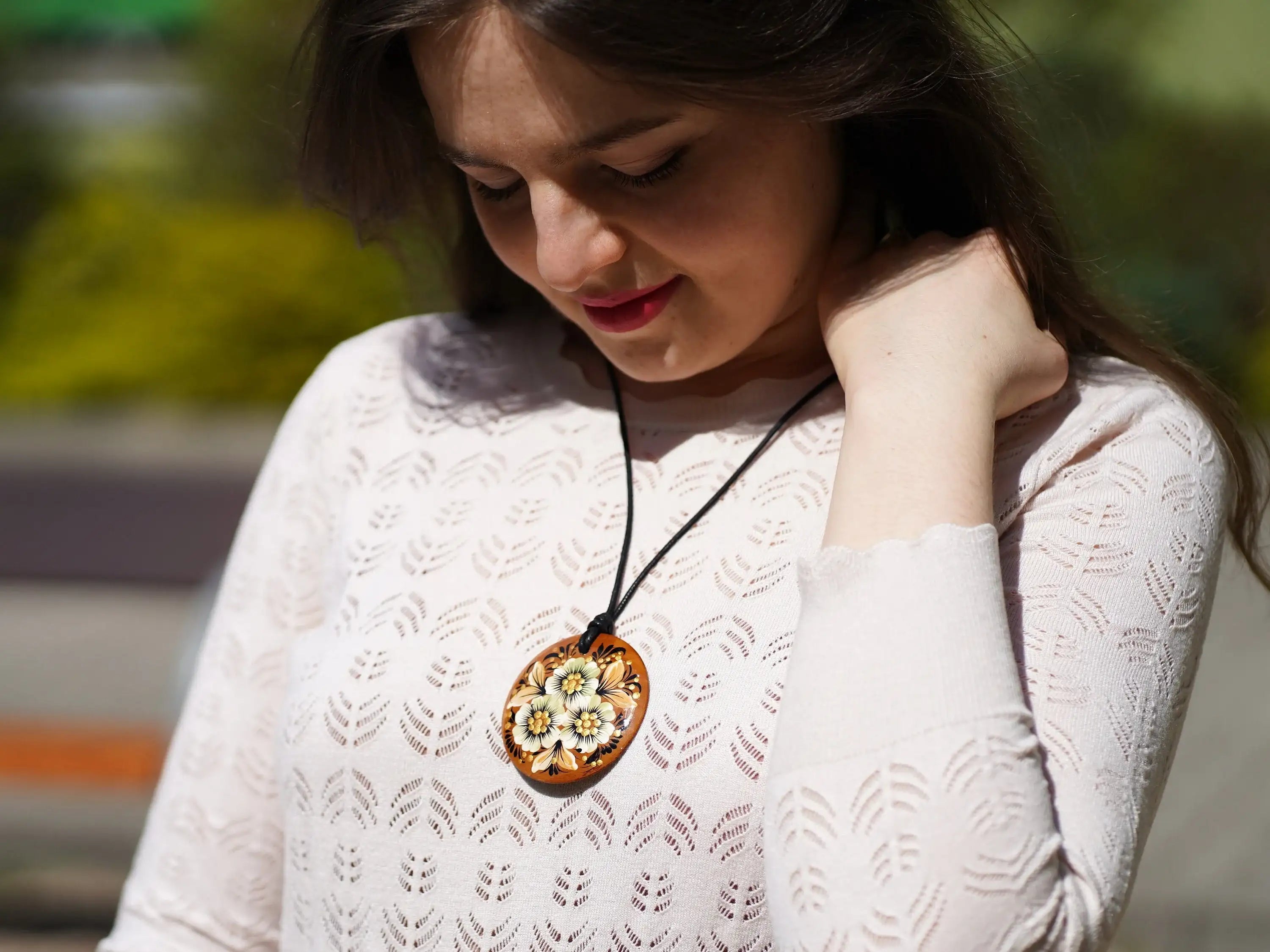 Lightweight Hand-painted Wooden Pendant Necklace - Beige flower Artisanal Large Circle Statement Necklace
