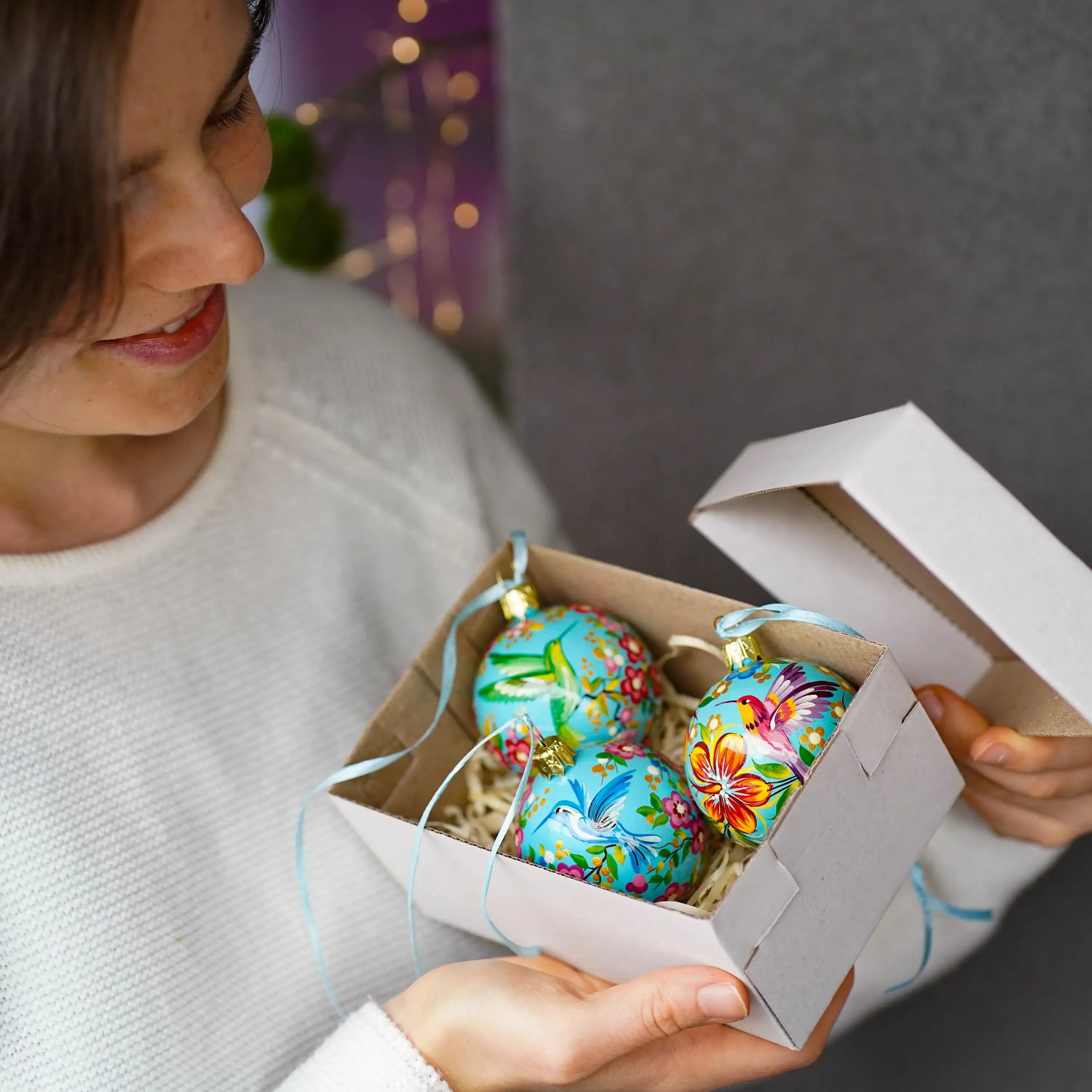 Hand-painted Set of 3 Hummingbird Christmas Ornaments Balls 2.4 in - Handmade Artisanal Christmas Tree Decorations, Petrykivka Art