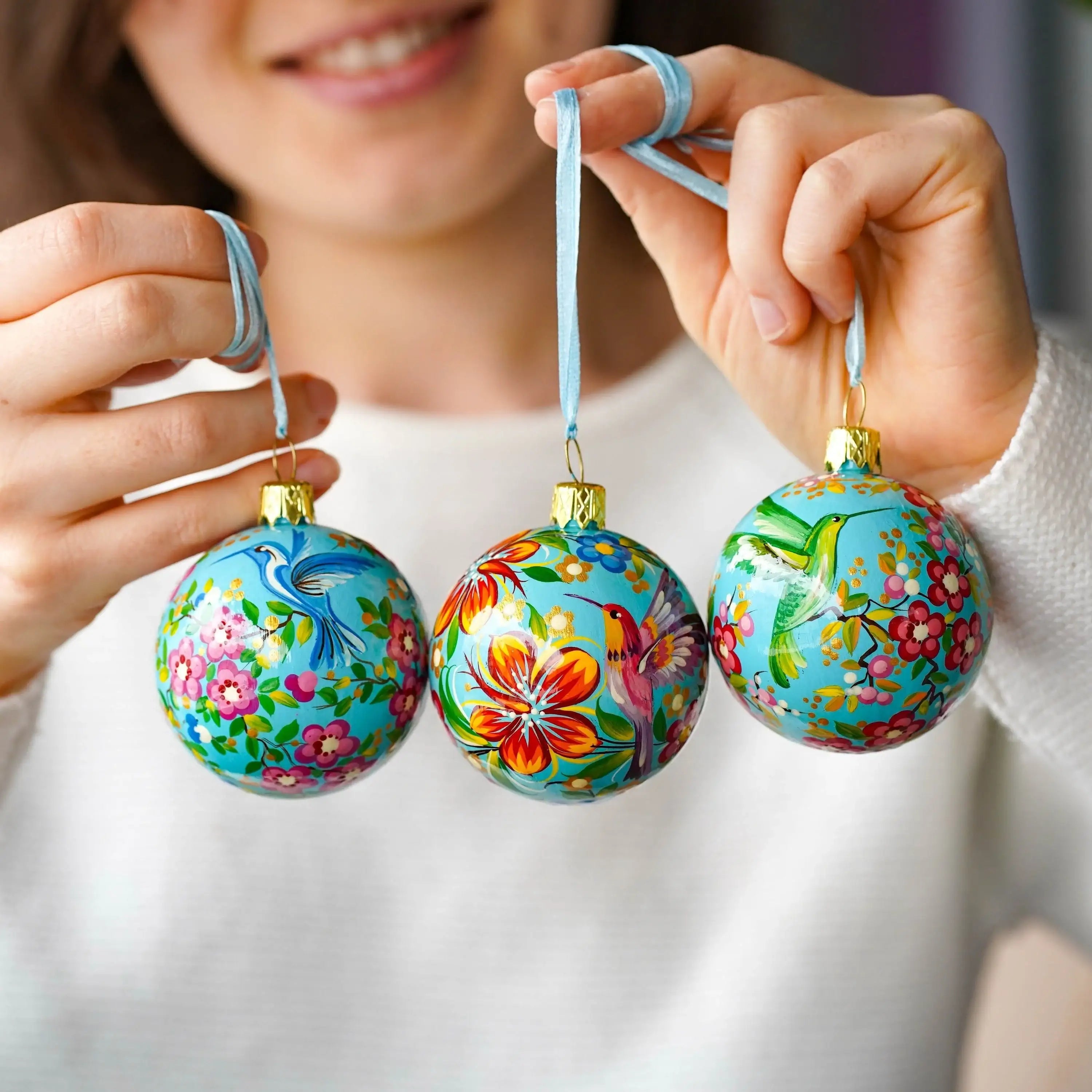 Hand-painted Set of 3 Hummingbird Christmas Ornaments Balls 2.4 in - Handmade Artisanal Christmas Tree Decorations, Petrykivka Art