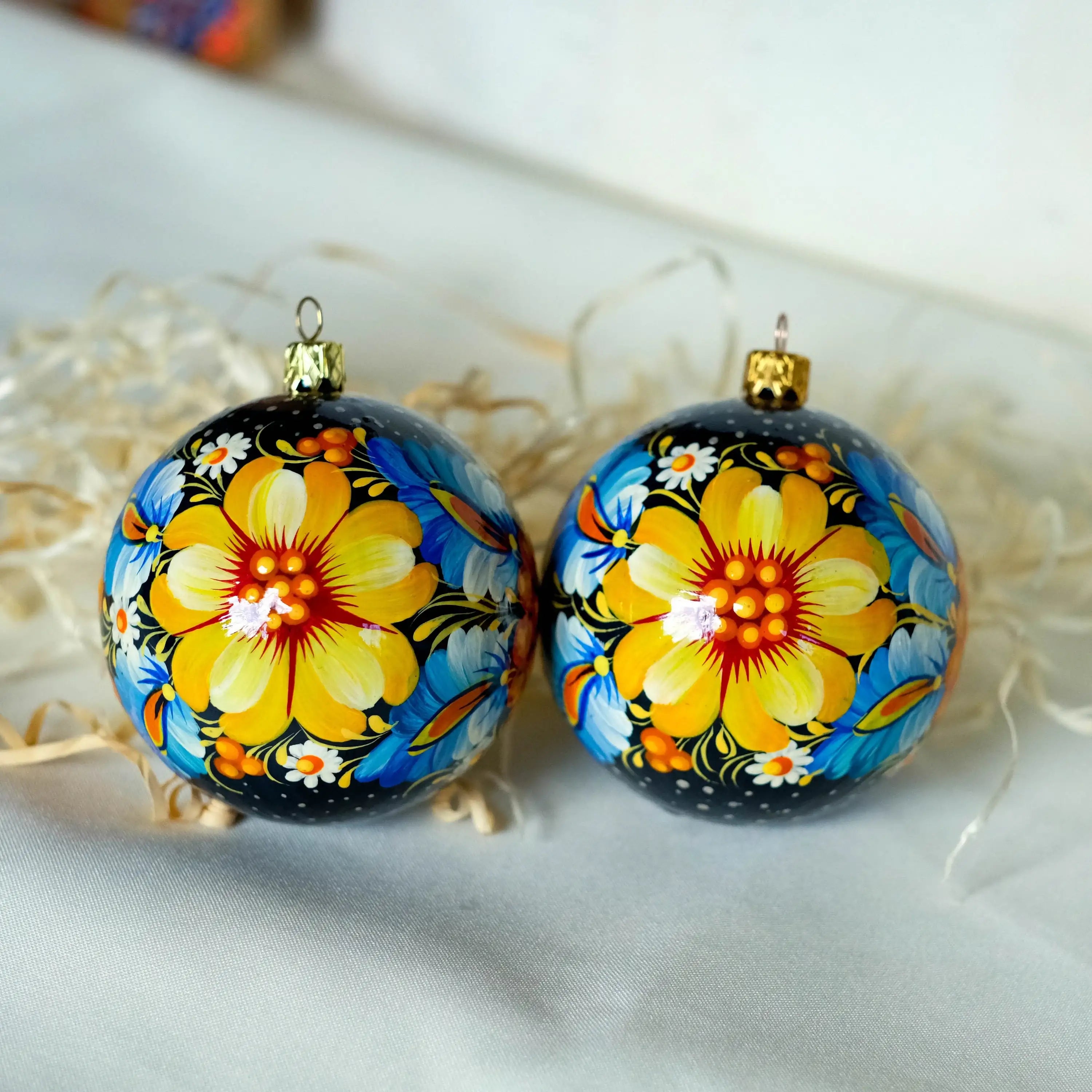 Set of Hand-painted Ukrainian Christmas Ball Ornaments 2.4 in, Gift-wrapped