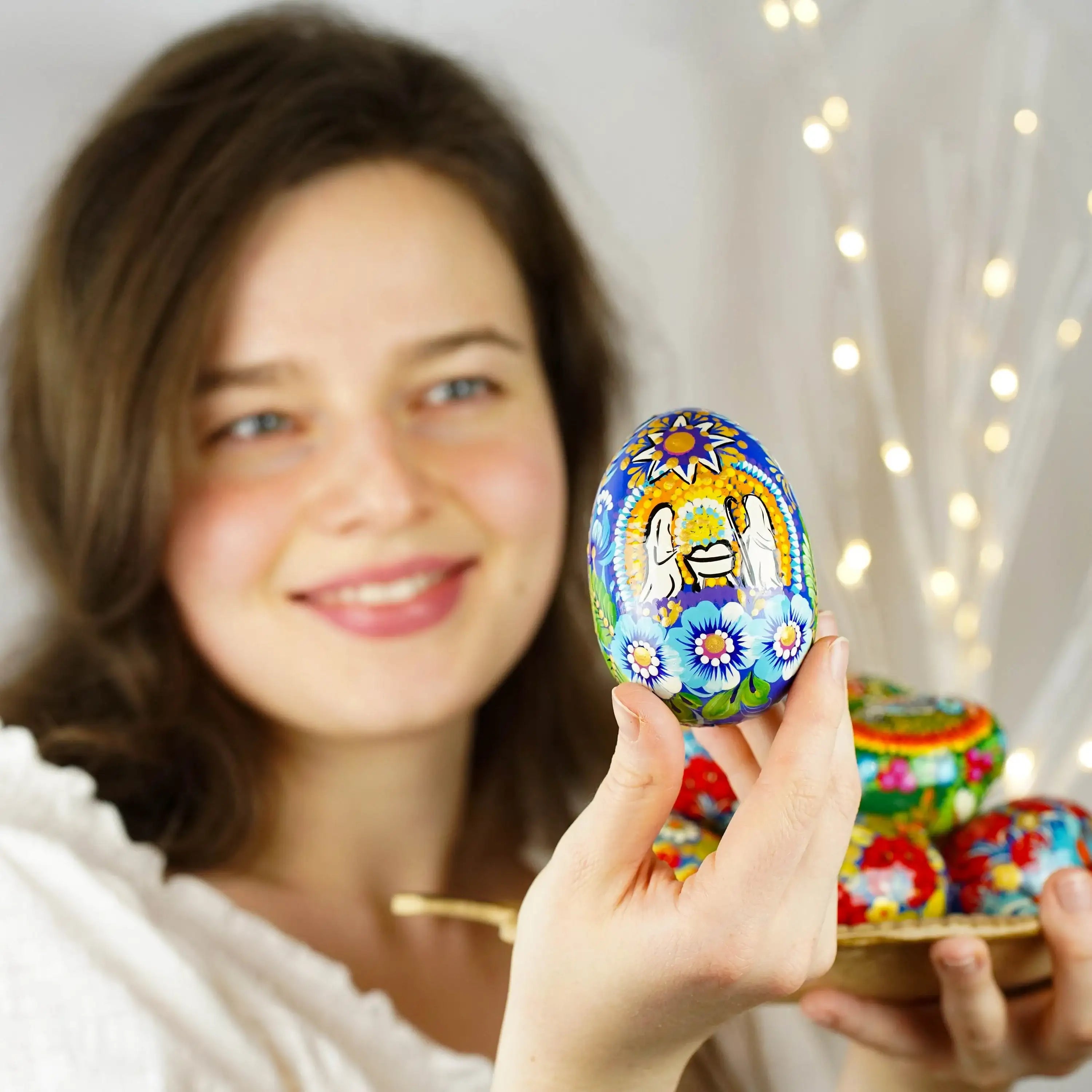 Large Wooden Nativity Scene Egg 3.54 in - Hand-painted Easter Egg Decoration