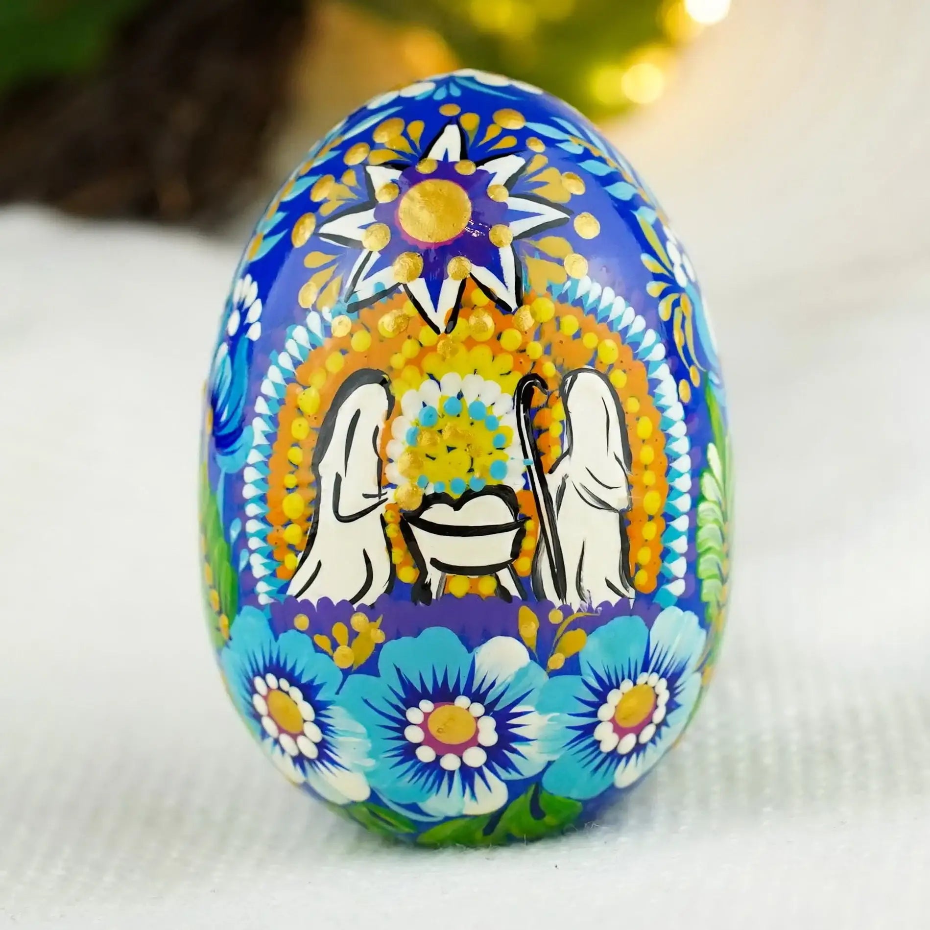 Large Wooden Nativity Scene Egg 3.54 in - Hand-painted Easter Egg Decoration