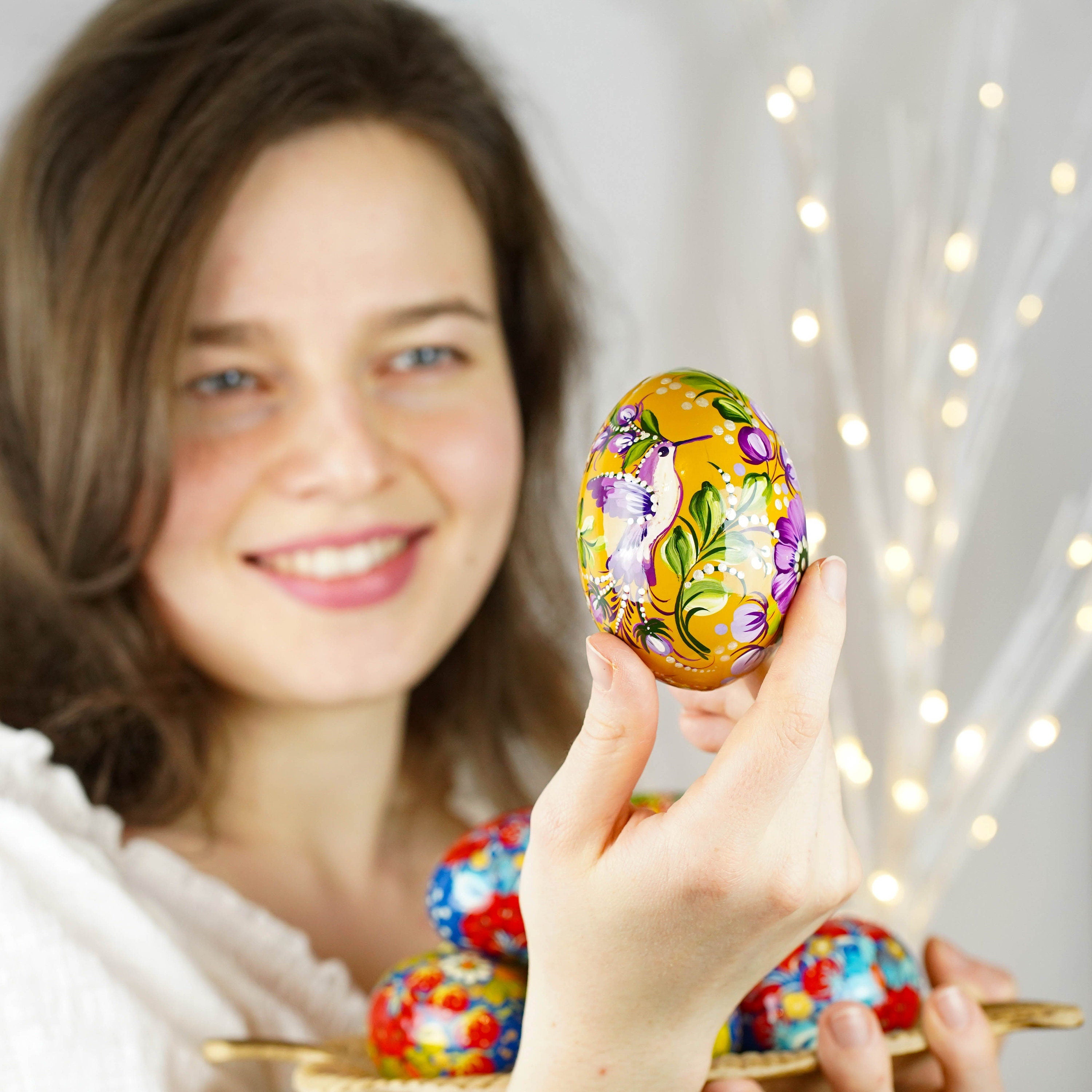 Large 3.54' Hand-painted Hummingbird Easter Egg - Wooden Purple Flower Egg