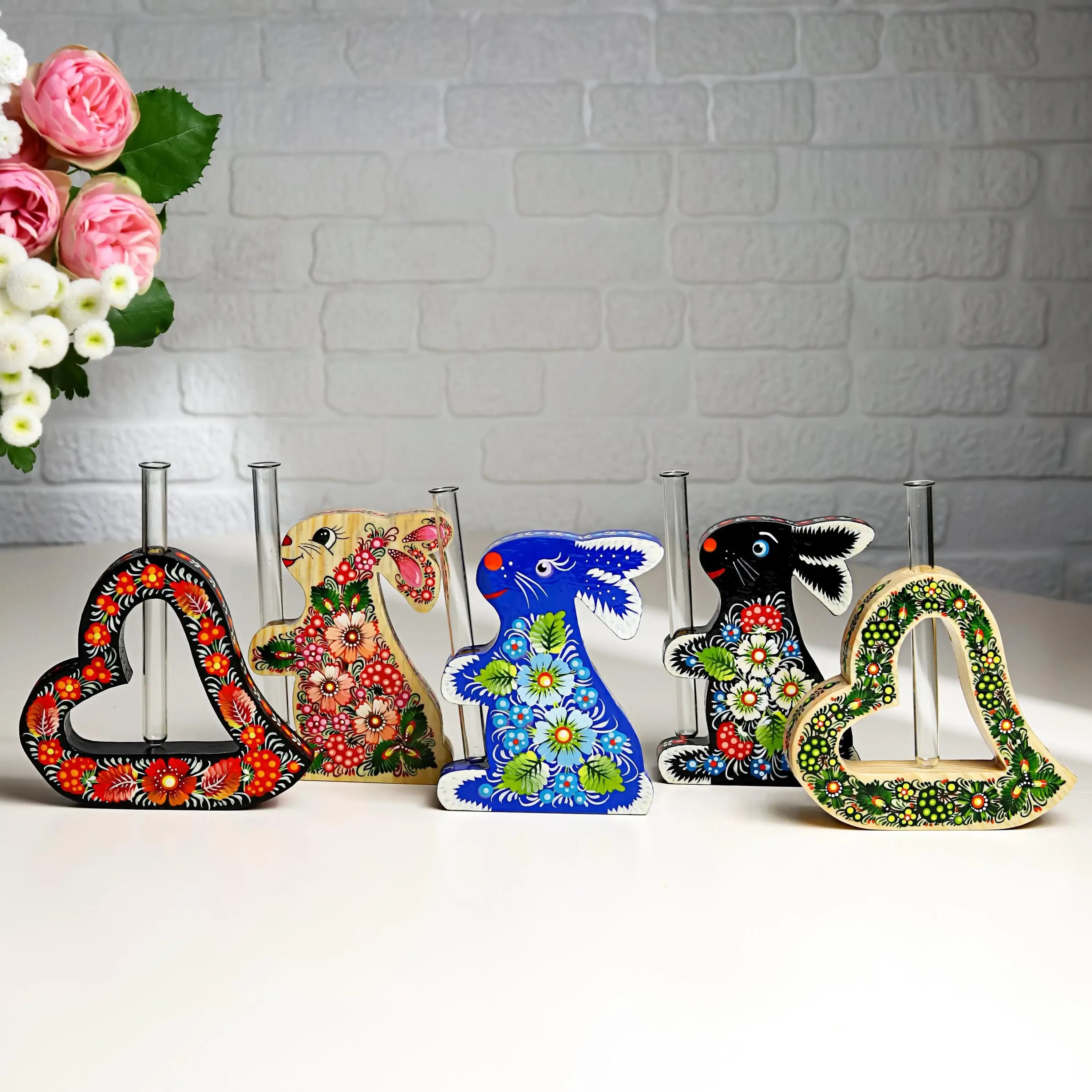 Painted Wooden Propagation Station - Handmade Rabbit & Heart-shaped Propagation Station with Glass Test Tube, Ukrainian Petrykivka Gift