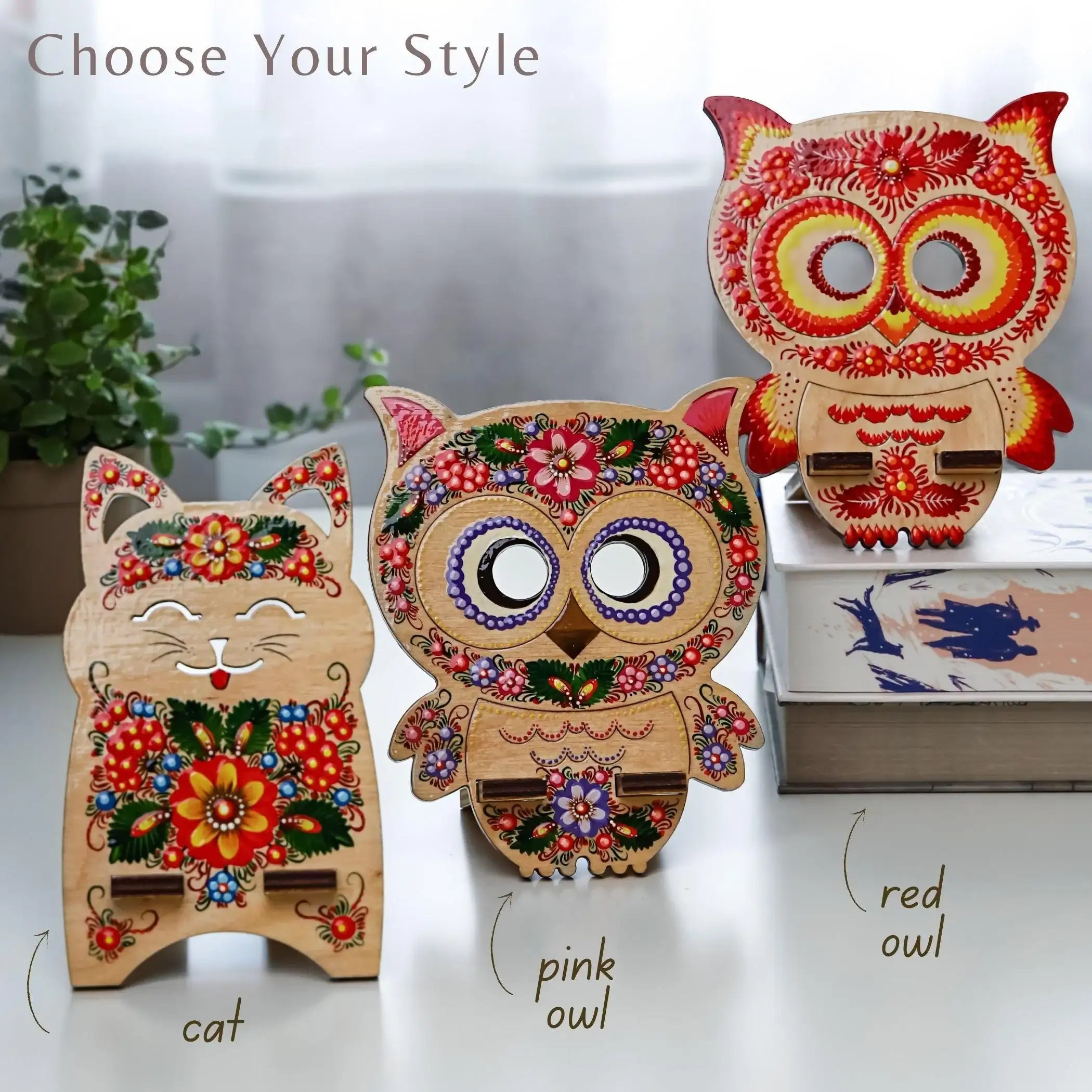 Hand-Painted Owl Phone Stand - Ukrainian Petrykivka Art, Wooden Desk Phone Holder, Cute Animal Desk Decor, Gift for Her