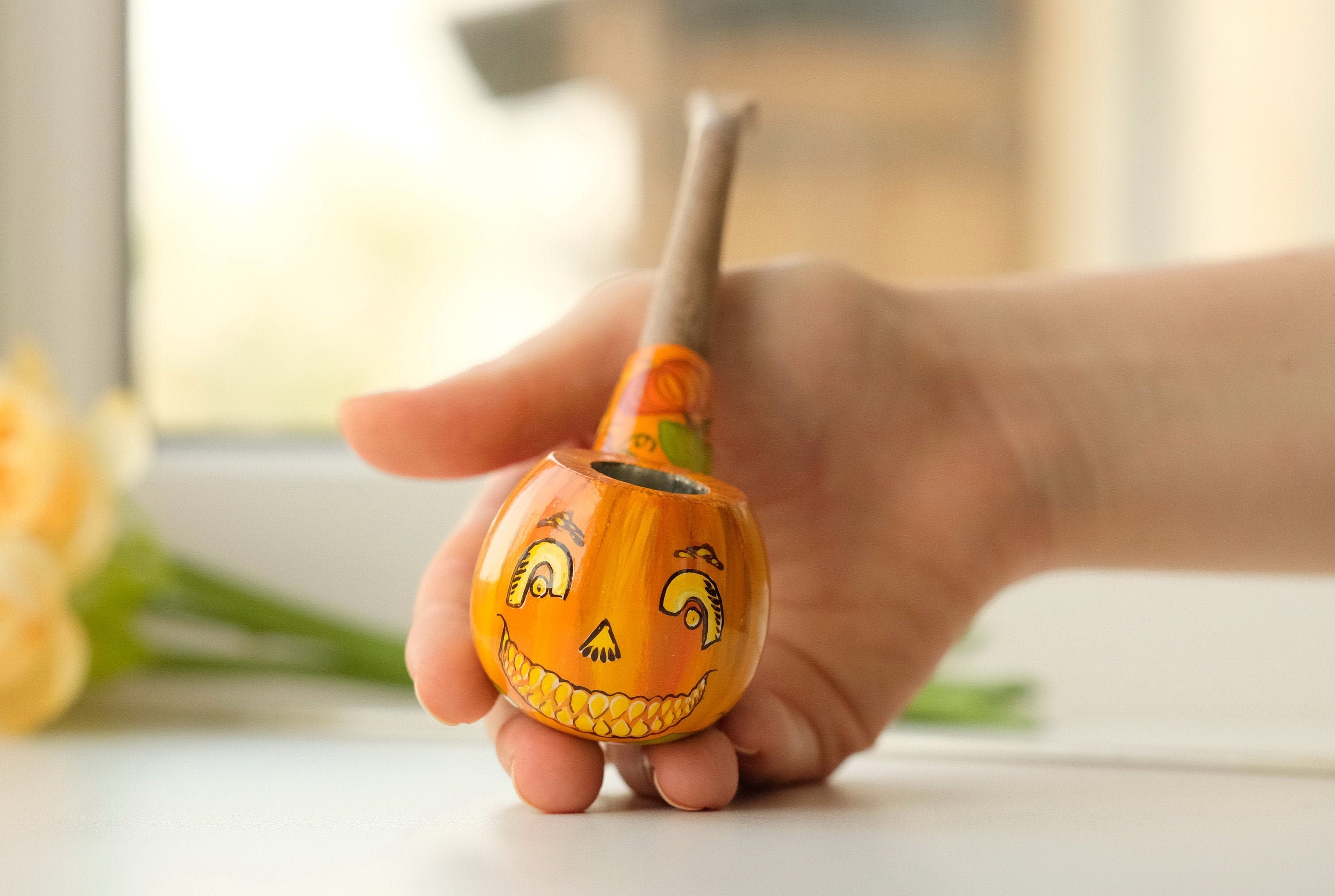 Painted Halloween smoking pipe - Wooden pumpkin Jack-o'-lantern tobacco pipe