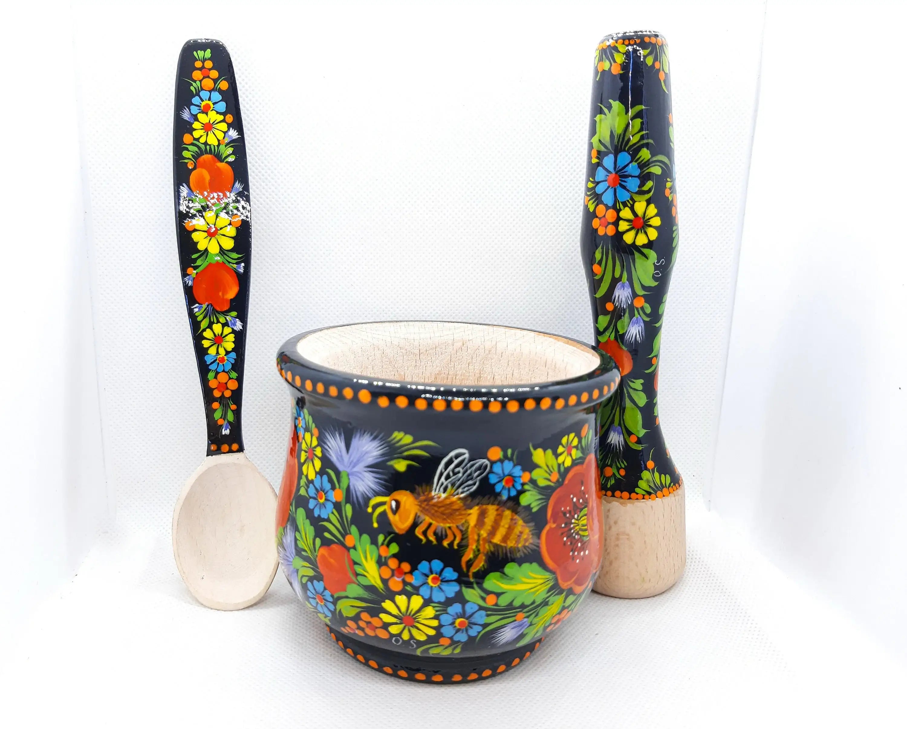 Wooden Bee Mortar and Pestle set - Handpainted Red Flower Grinding Bowl with Ukraine Petrylivka Art