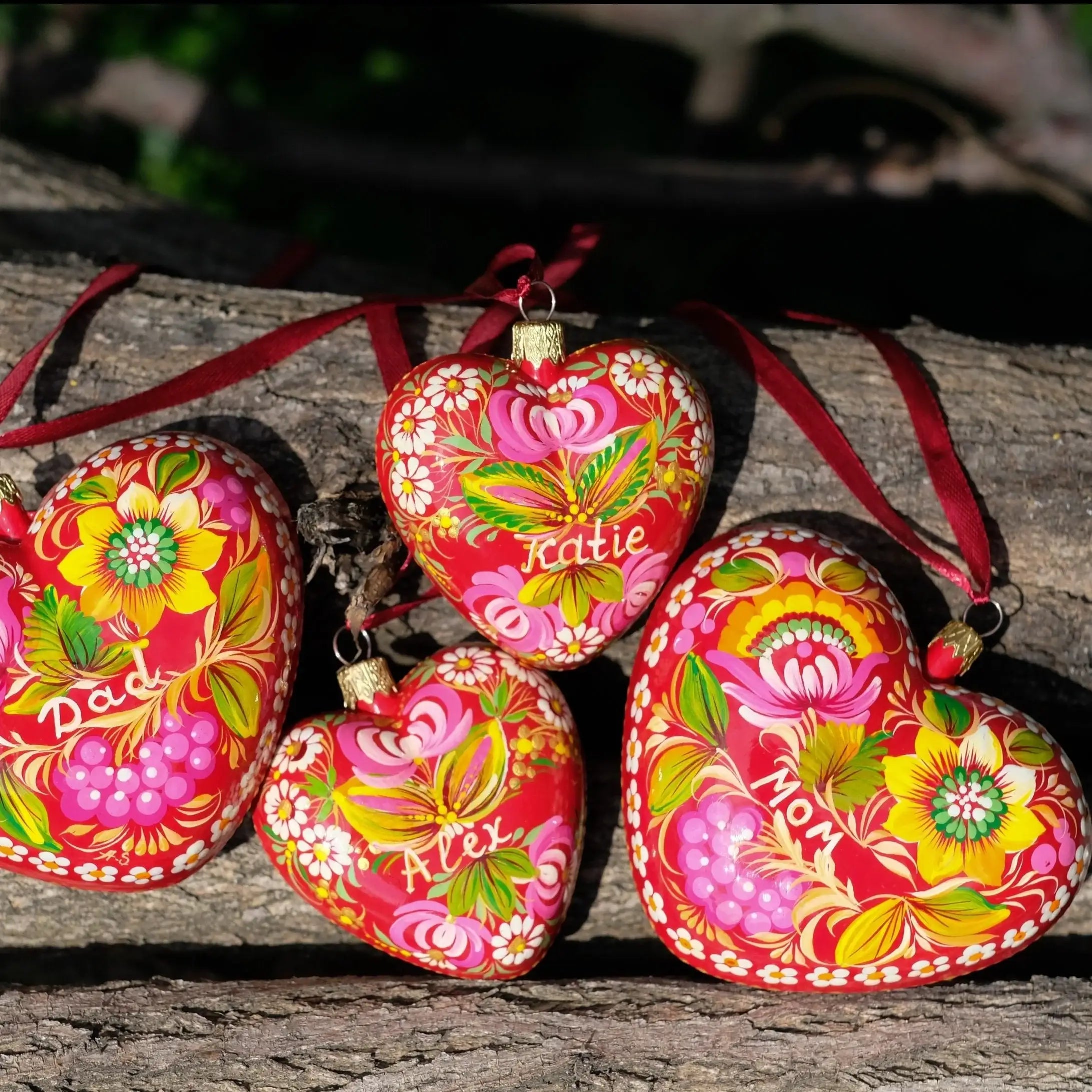 Personalized Heart Family Christmas Ornament Set: 1-20 Family Member Names