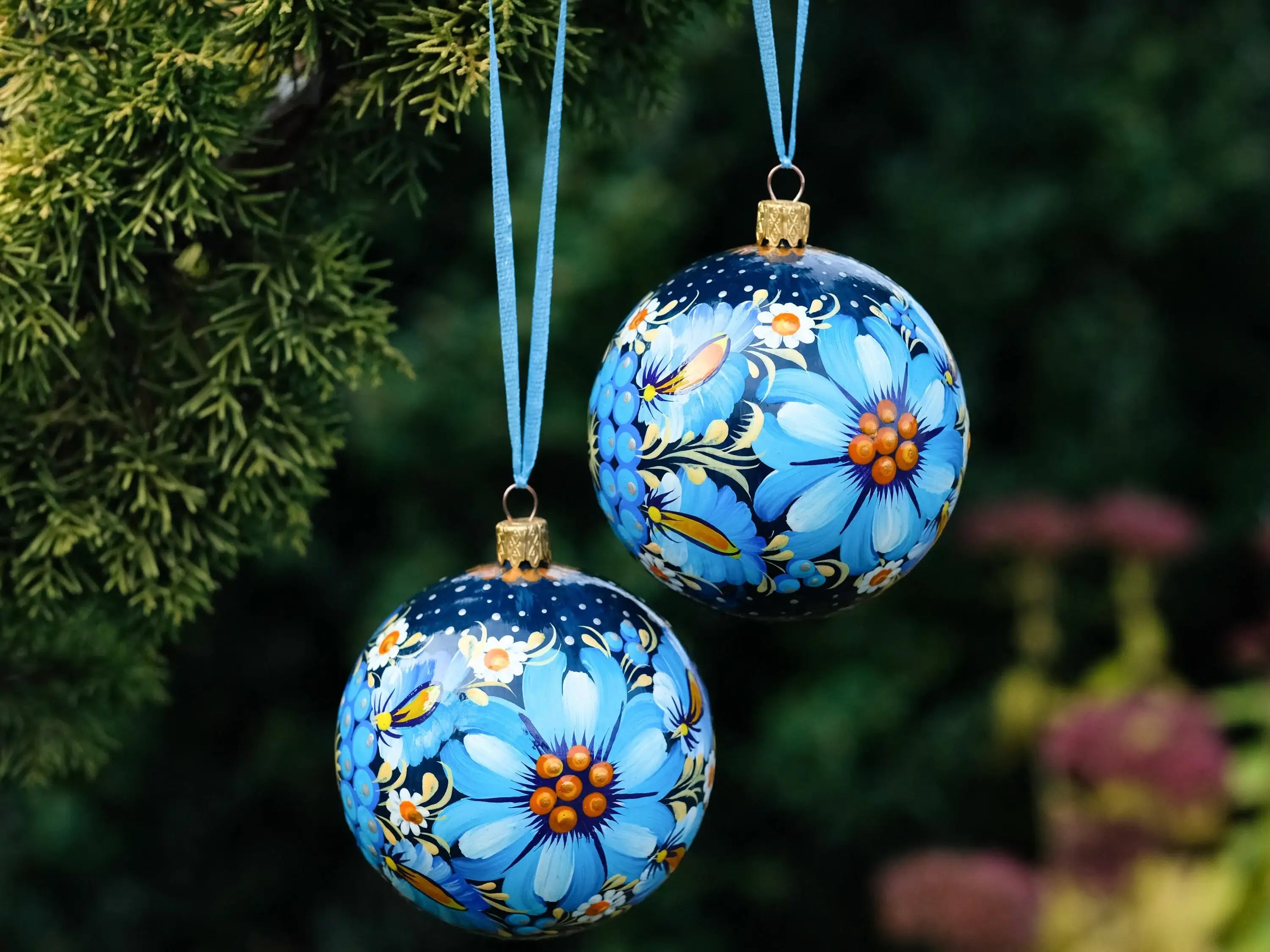 Set of 6 Painted Christmas Ball Ornaments