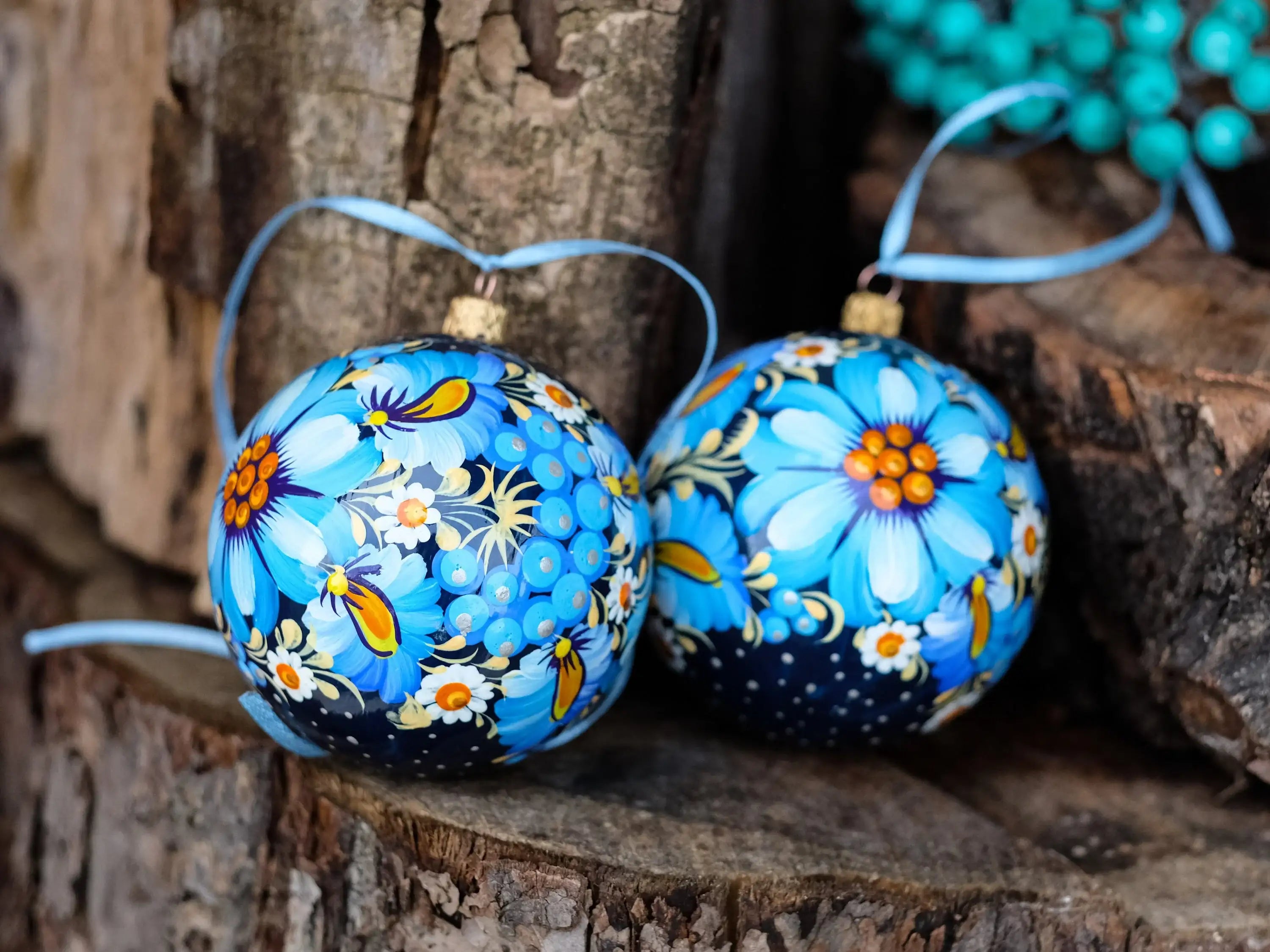 Set of 6 Painted Christmas Ball Ornaments