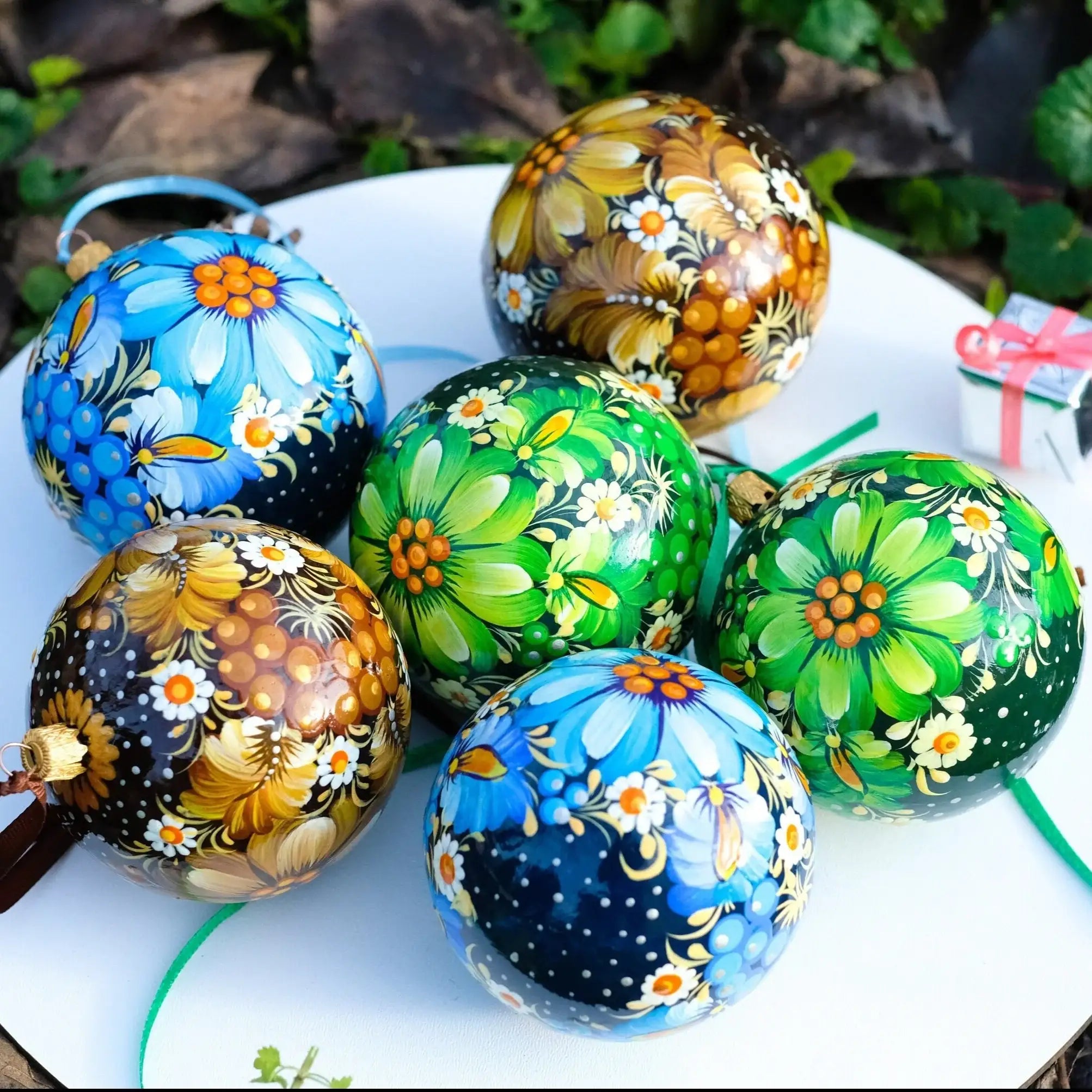 Set of 6 Painted Christmas Ball Ornaments