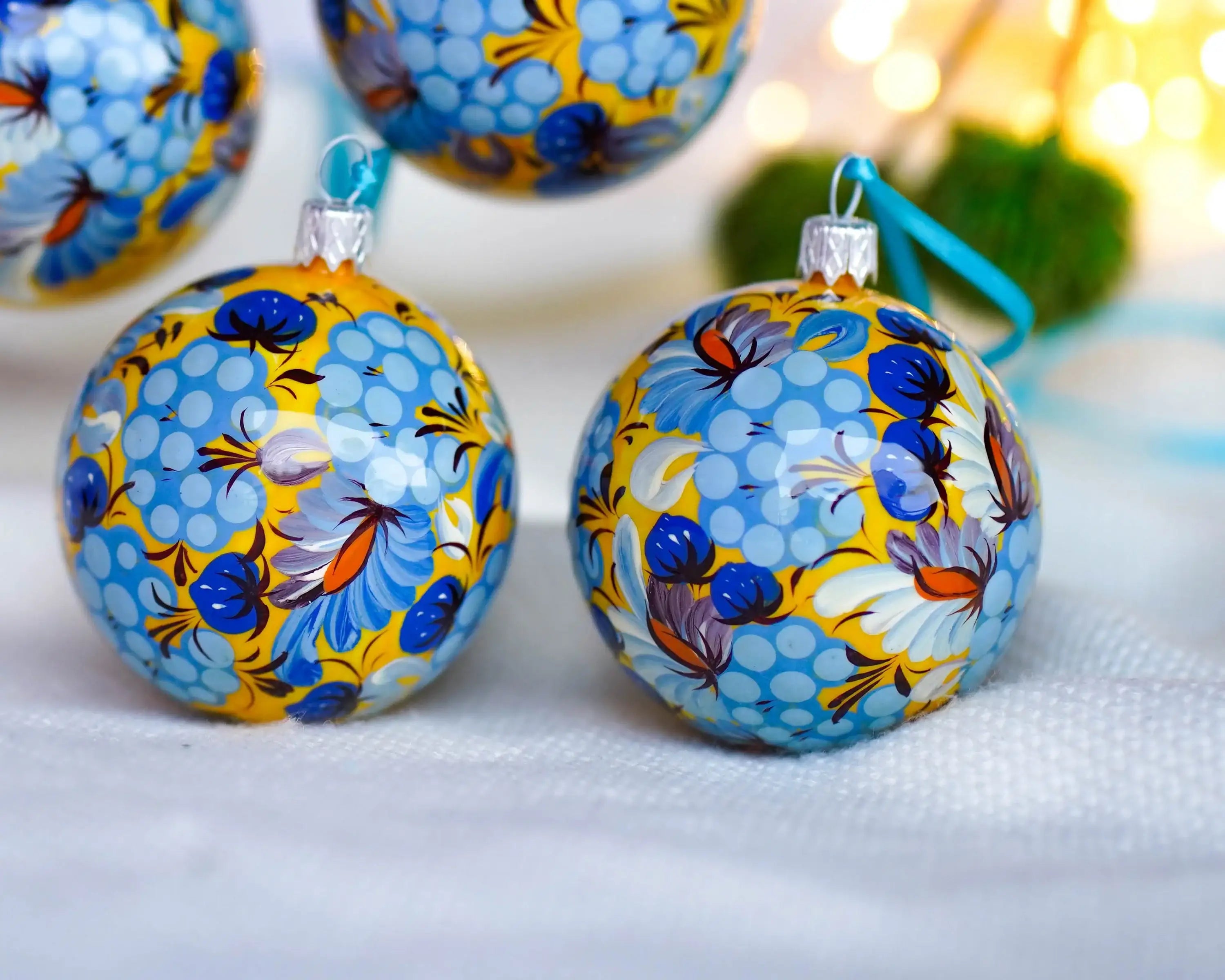 Set of 4 painted Ukrainian Christmas Ball Ornaments 2.4 in, Gift-wrapped