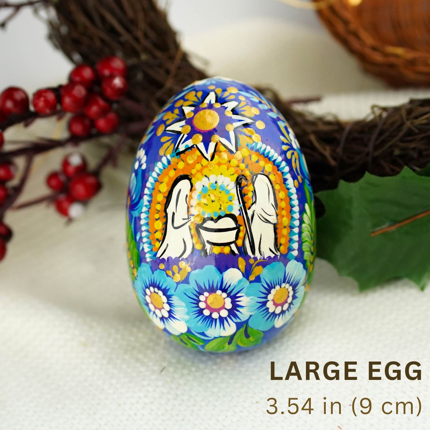 Large wooden nativity scene egg 3.54 in - Hand-painted Easter egg decoration