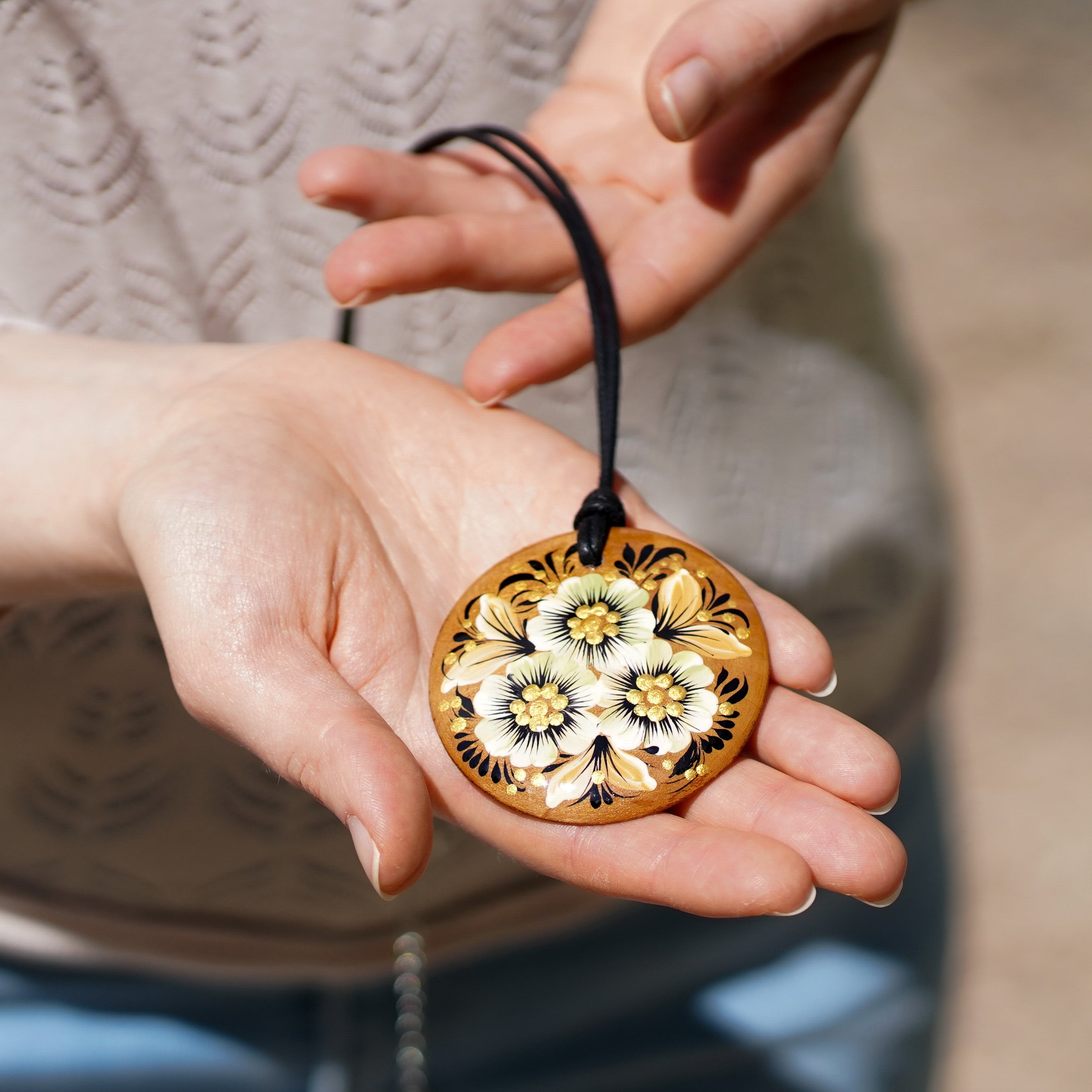 Lightweight Hand-painted Wooden Pendant Necklace -  Beige flower Artisanal Large Circle Statement Necklace