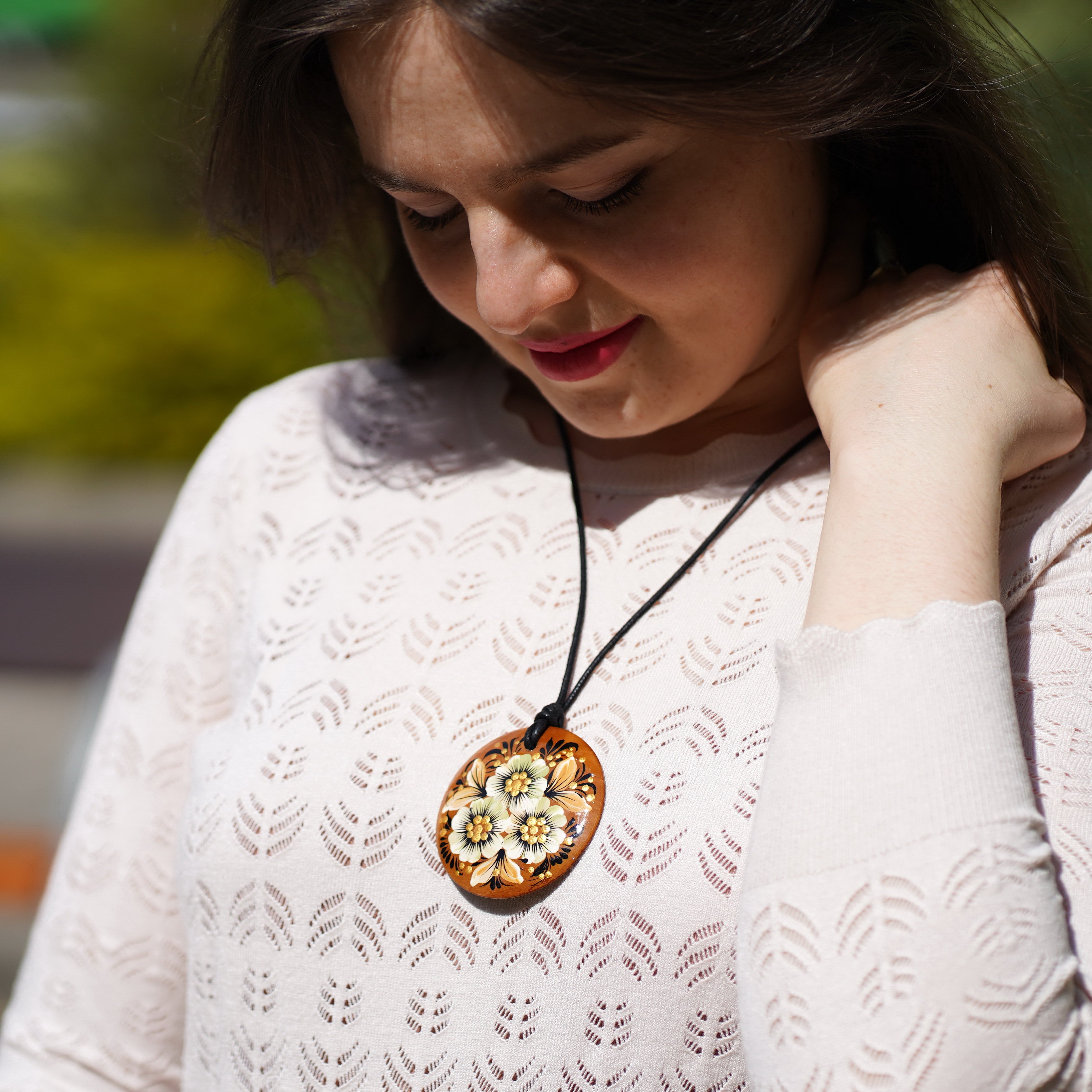 Lightweight Hand-painted Wooden Pendant Necklace -  Beige flower Artisanal Large Circle Statement Necklace