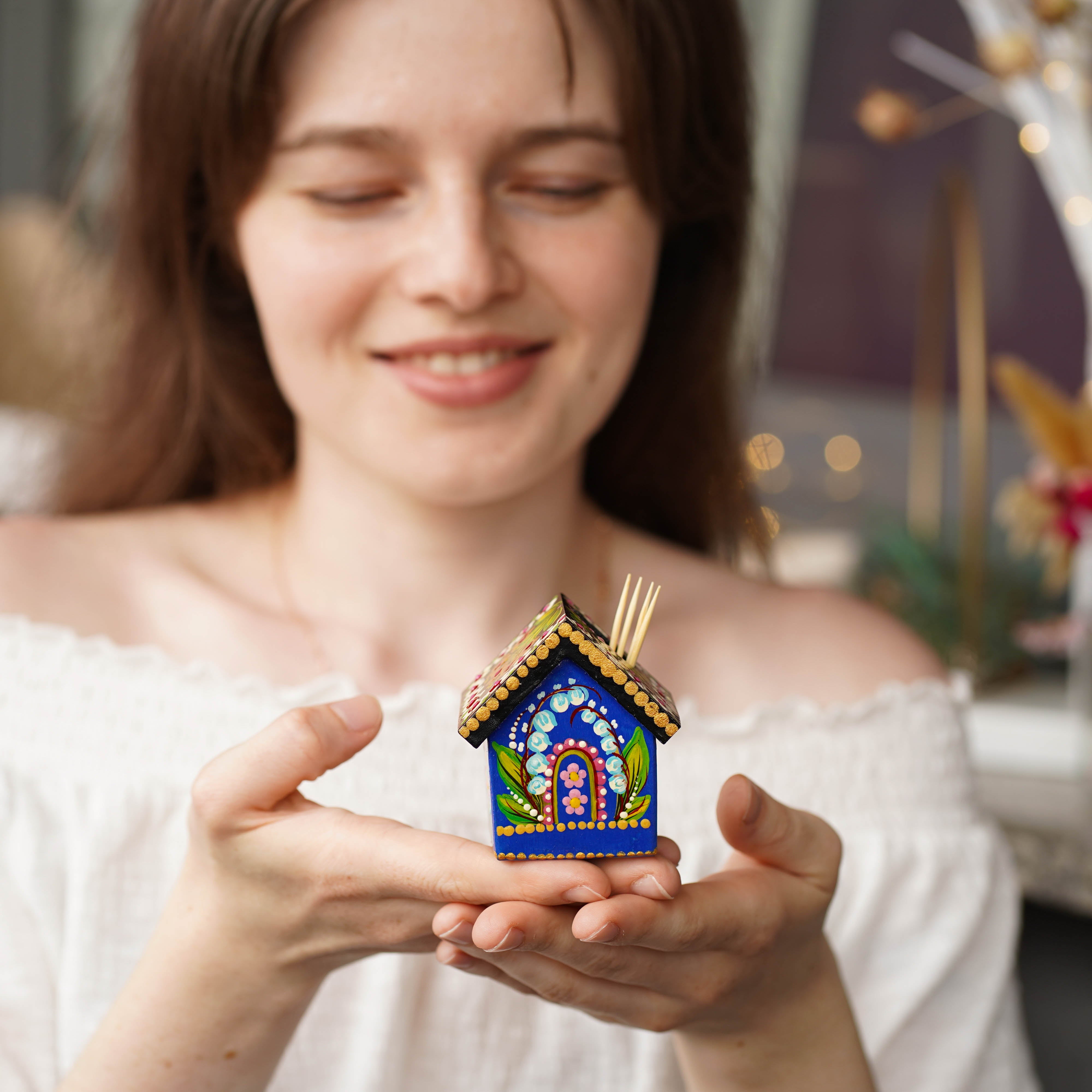 Handmade Wooden Personalized House-shaped Toothpick Holder - Petrykivka Art Blue Lily of the Valley Painted Table Decor