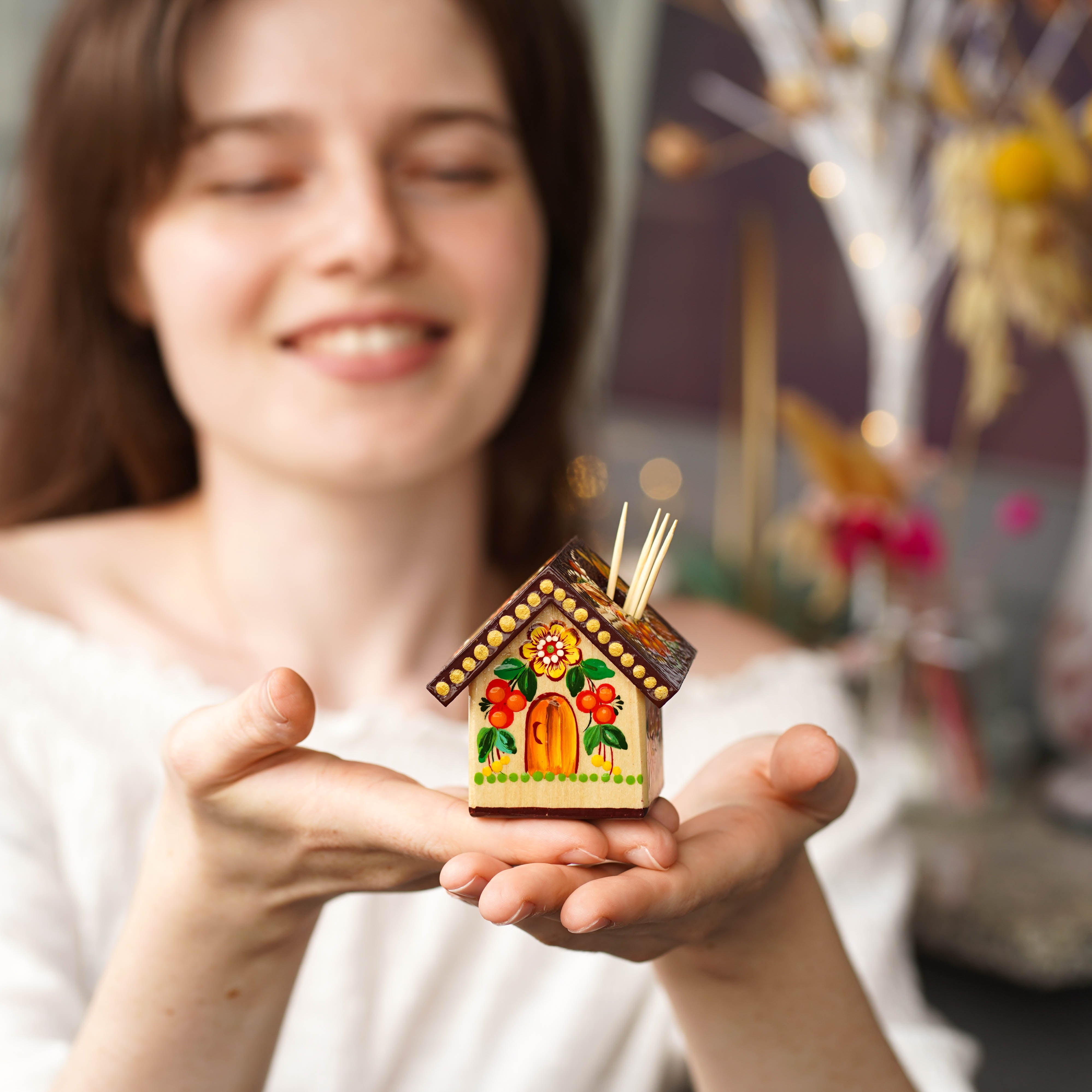 Handmade Wooden Personalized House-shaped Toothpick Holder - Petrykivka Art Ornage & Brown Painted Table Decor