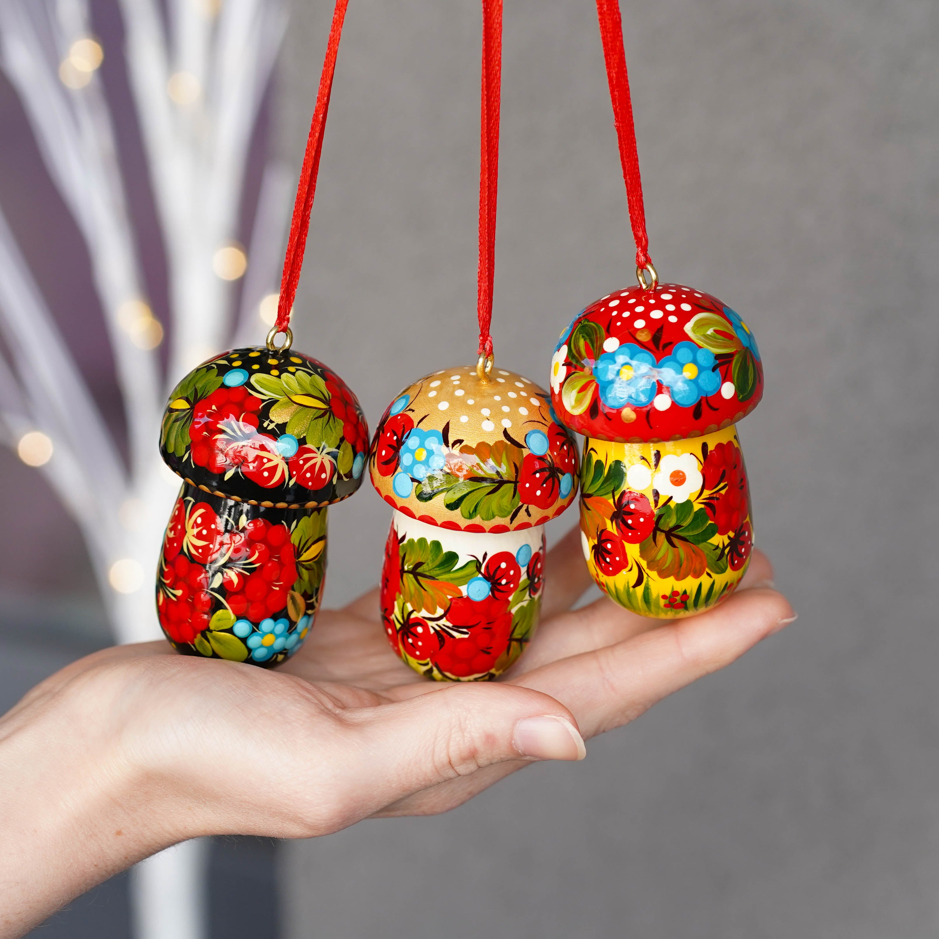 Hand-painted Fillable Wooden Mushroom Christmas Ornament - Artisanal Christmas Tree Decoration, Petrykivka Art