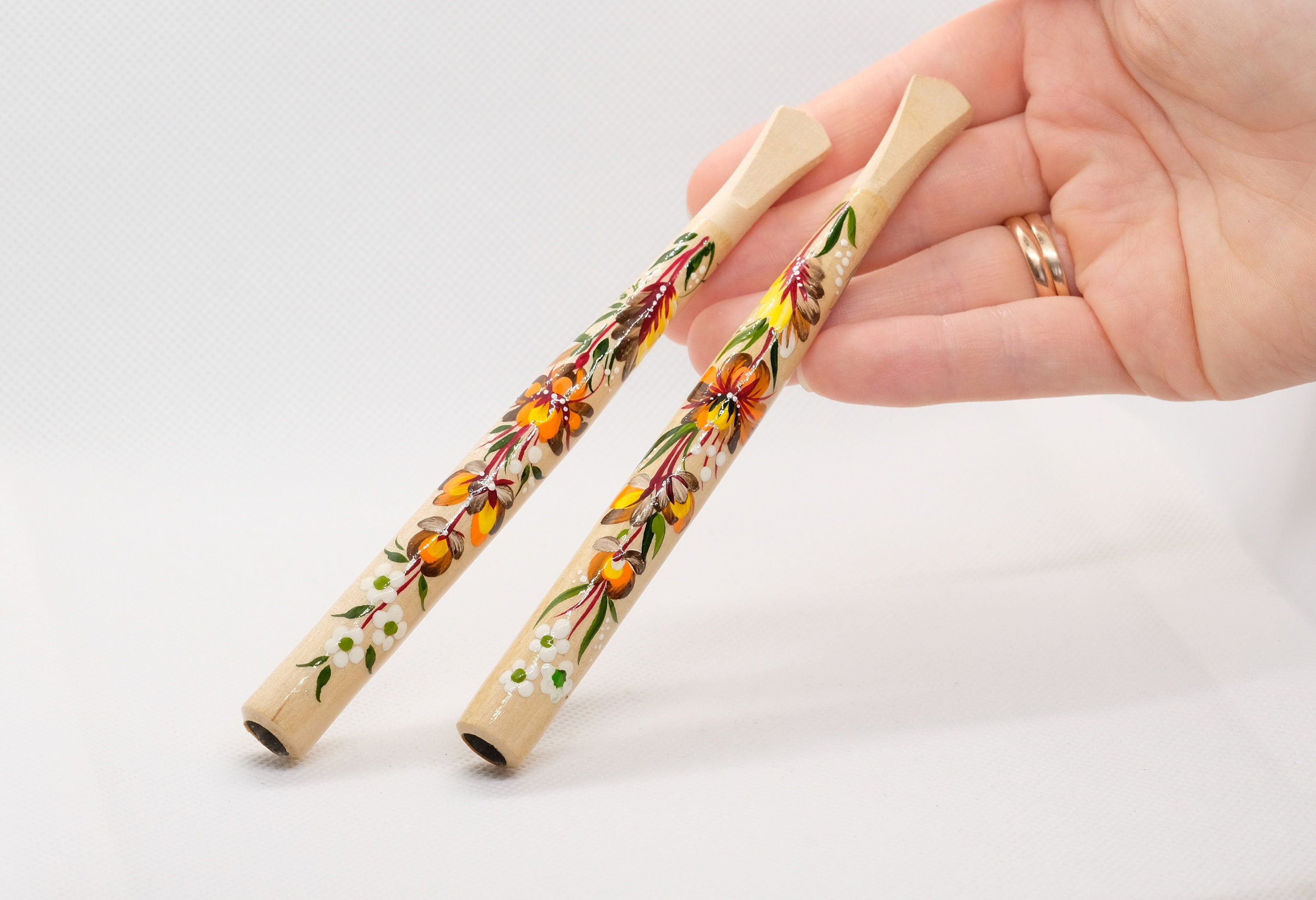 Painted Wooden Cigarette Holder - Regular & Slim - Flower Mouthpiece with Ukrainian Folk Art Petrykivka
