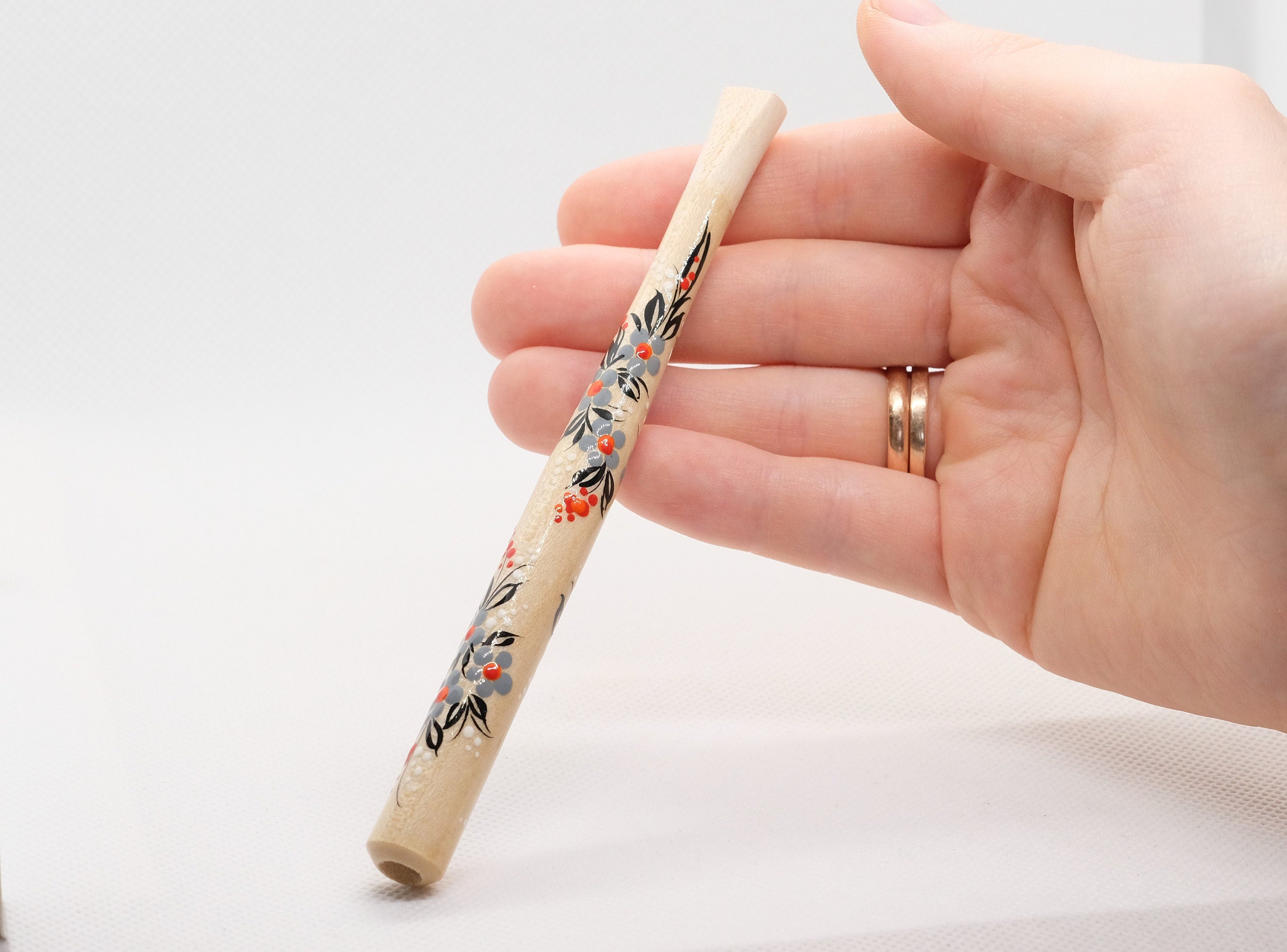 Painted Wooden Cigarette Holder - Regular & Slim - Flower Mouthpiece with Ukrainian Folk Art Petrykivka