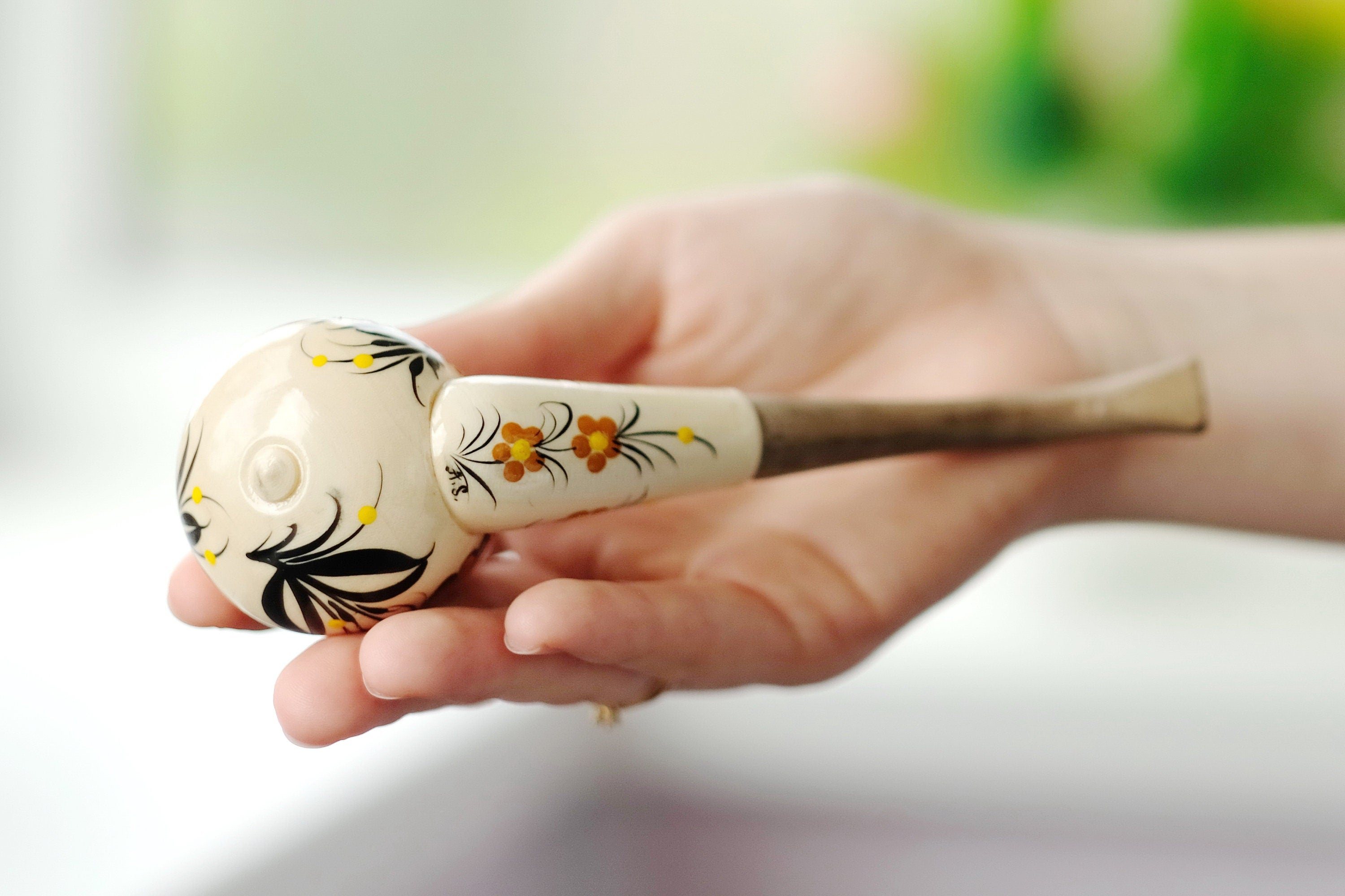 Wooden Tobacco Smoking Pipe - Hand-painted Sunflower Pipe with Ukrainian Folk Art Petrykivka