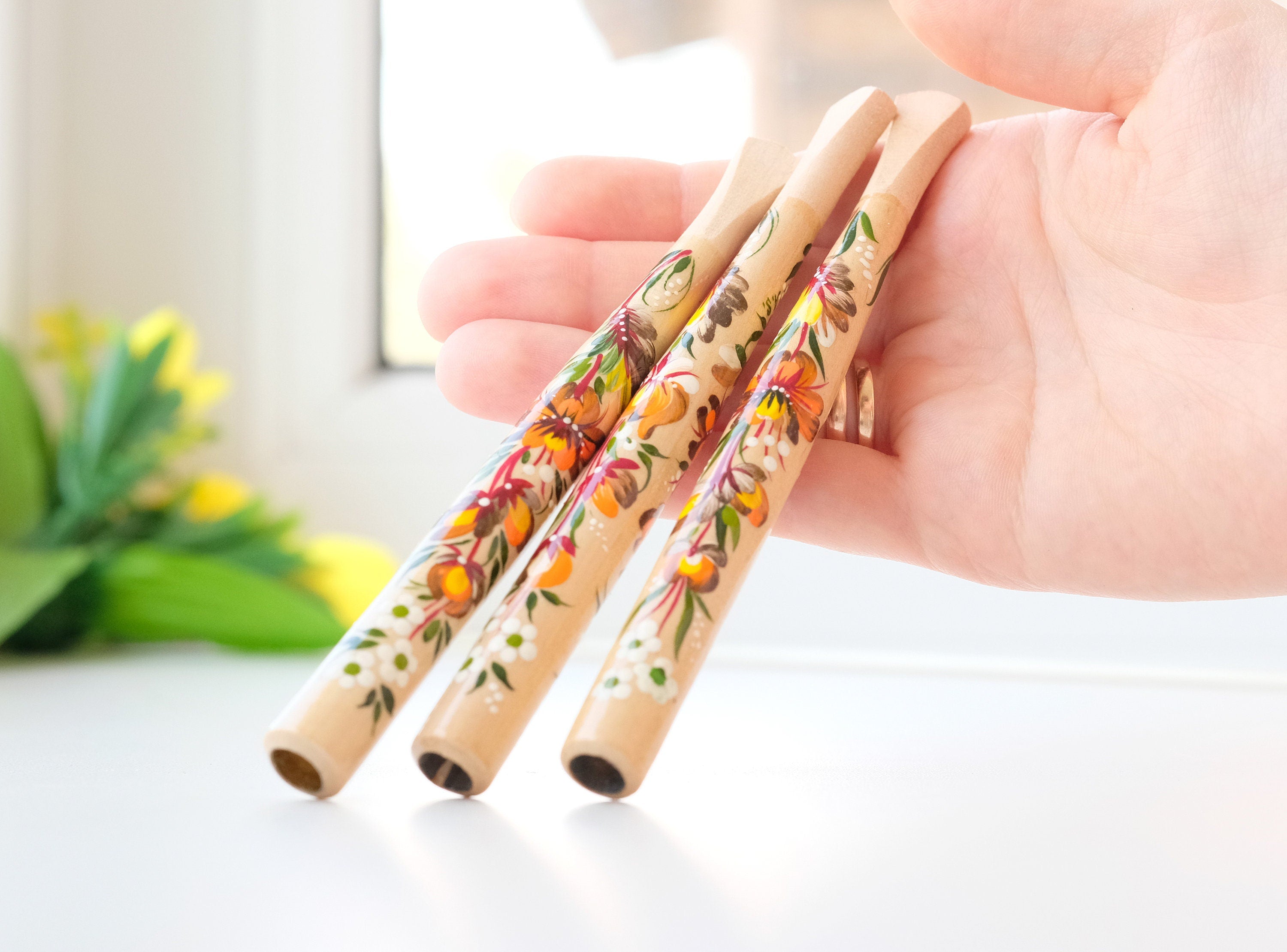 Painted Wooden Cigarette Holder - Regular & Slim - Flower Mouthpiece with Ukrainian Folk Art Petrykivka