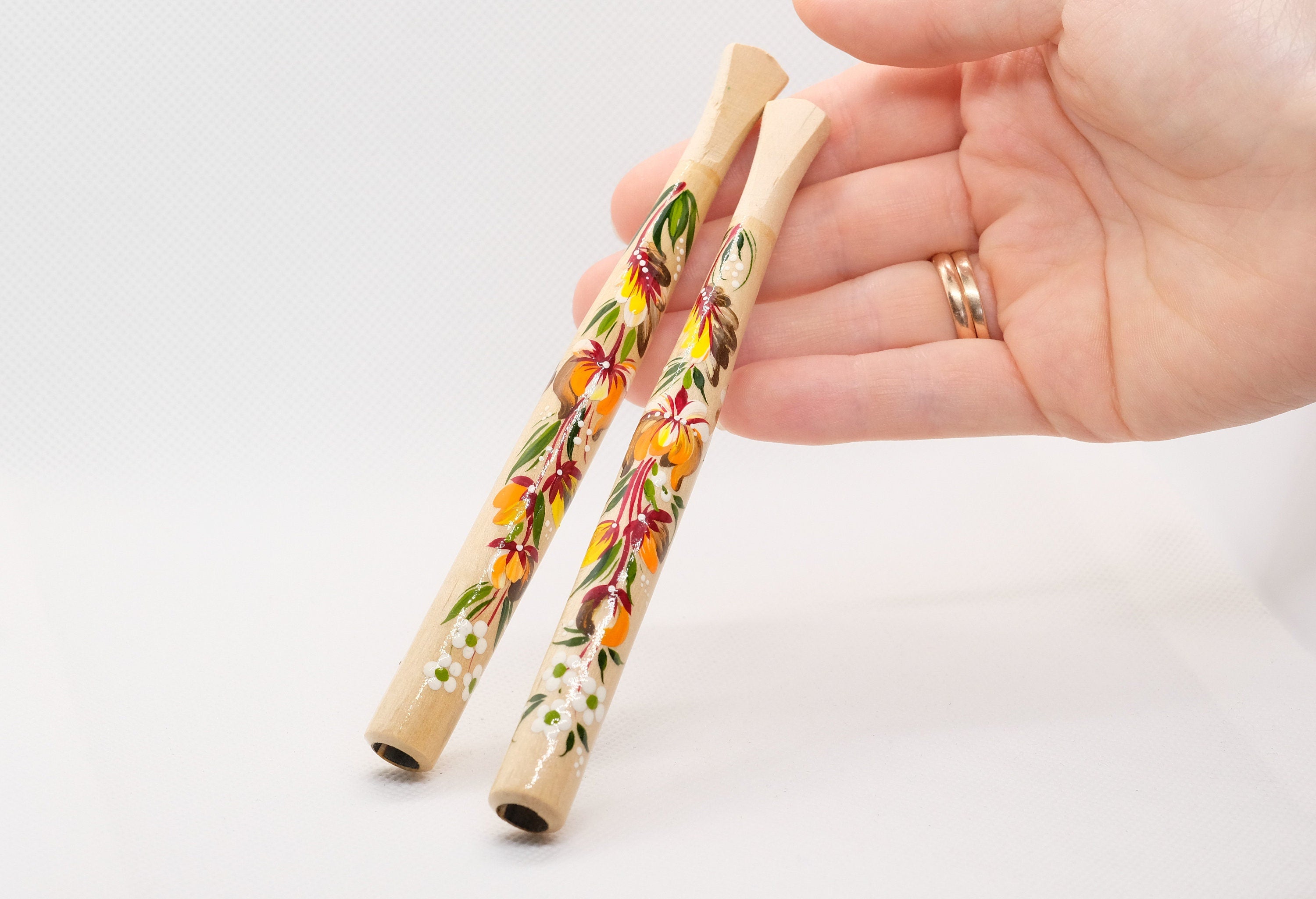 Painted Wooden Cigarette Holder - Regular & Slim - Flower Mouthpiece with Ukrainian Folk Art Petrykivka