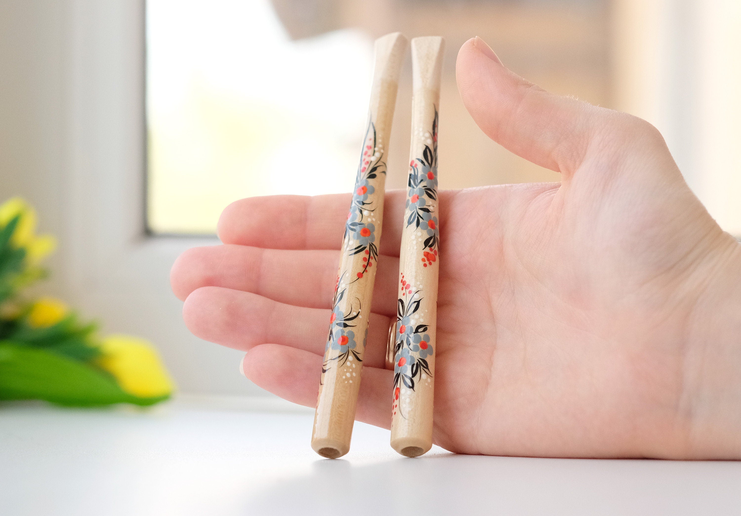 Painted Wooden Cigarette Holder - Regular & Slim - Flower Mouthpiece with Ukrainian Folk Art Petrykivka