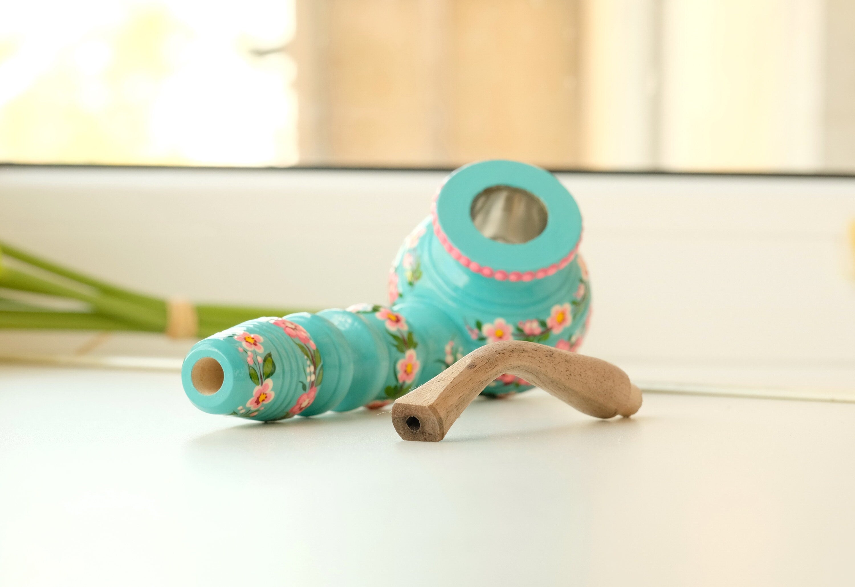 Wooden Smoking Pipe with Painted Cherry Blossom - Ukrainian Folk Art Petrykivka