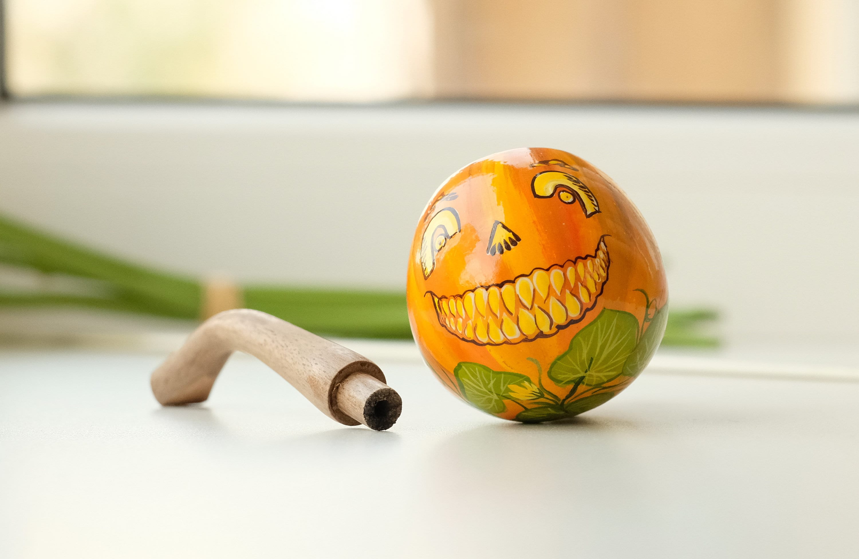 Painted Halloween smoking pipe - Wooden pumpkin Jack-o'-lantern tobacco pipe
