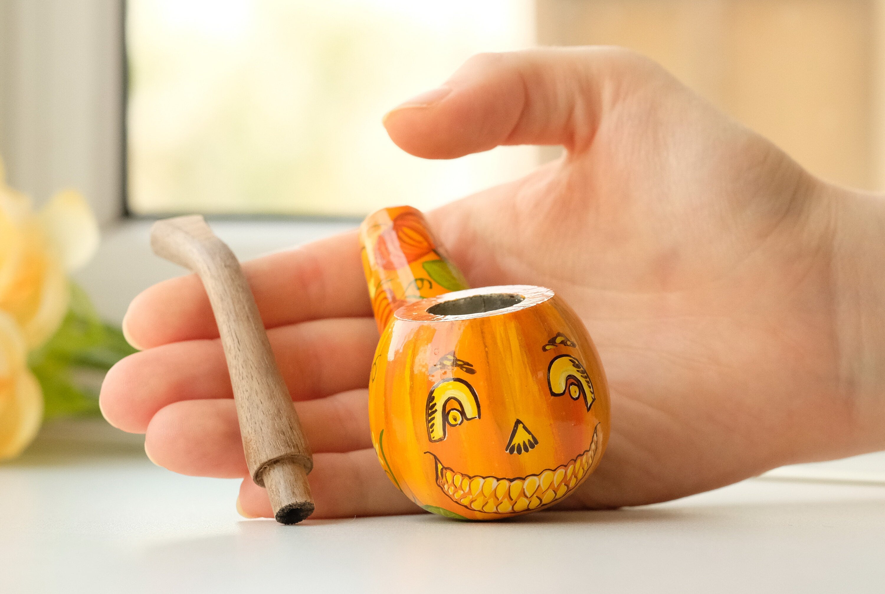 Painted Halloween smoking pipe - Wooden pumpkin Jack-o'-lantern tobacco pipe