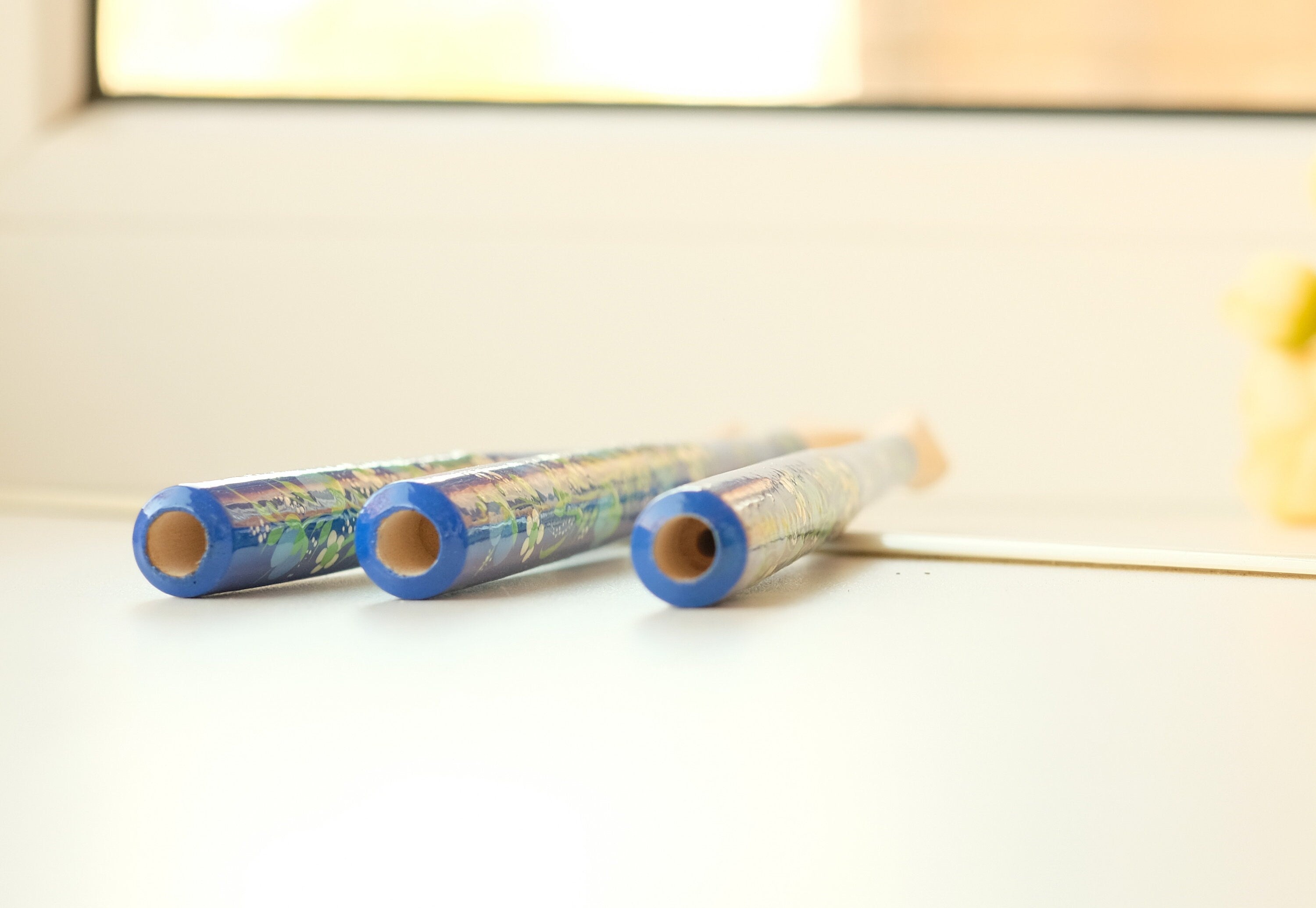 Painted Wooden Cigarette Holder - Regular & Slim - Blue Flower Mouthpiece with Ukrainian Folk Art Petrykivka